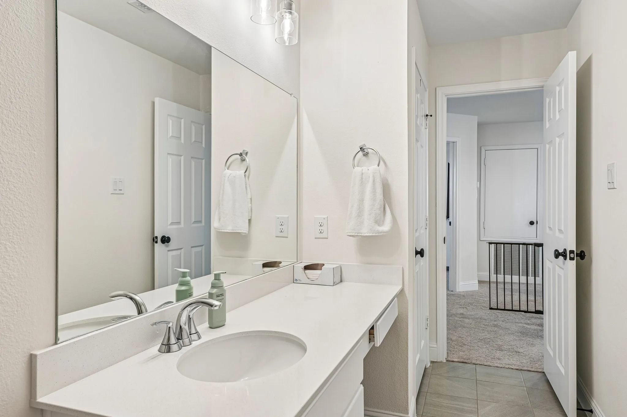 Single Family Residence For Sale in Dallas County , 721 Saint Lawrence Drive, Seagoville, Texas 75159, 3 Bedroom, 3 Bathroom, 2 Garage spaces, 2,752 Sqft, built in 2025, mls#21332104, Real Estate Agent in Seagoville, Homes For Sale in Dallas county, Homes For Sale in Seagoville, Realtor in Seagoville Texas, Real Estate Brokerage Independent Realty Texas, Luminita Cordes Realtor