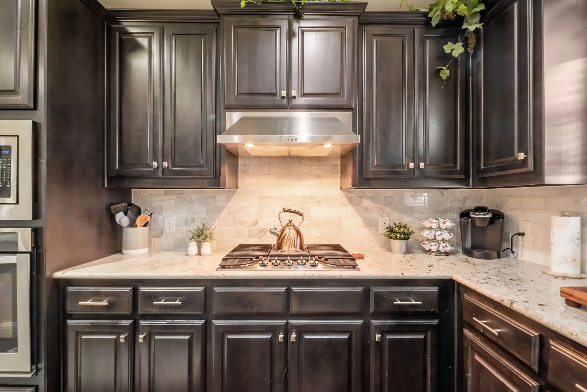 Single Family Residence For Sale in Tarrant County , 11616 Twining Branch Circle, Fort Worth, Texas 76052, 4 Bedroom, 3 Bathroom, 2 Garage spaces, 3,434 Sqft, built in 2015, mls#21326725, Real Estate Agent in Fort Worth, Homes For Sale in Tarrant county, Homes For Sale in Fort Worth, Realtor in Fort Worth Texas, Real Estate Brokerage Independent Realty Texas, Luminita Cordes Realtor