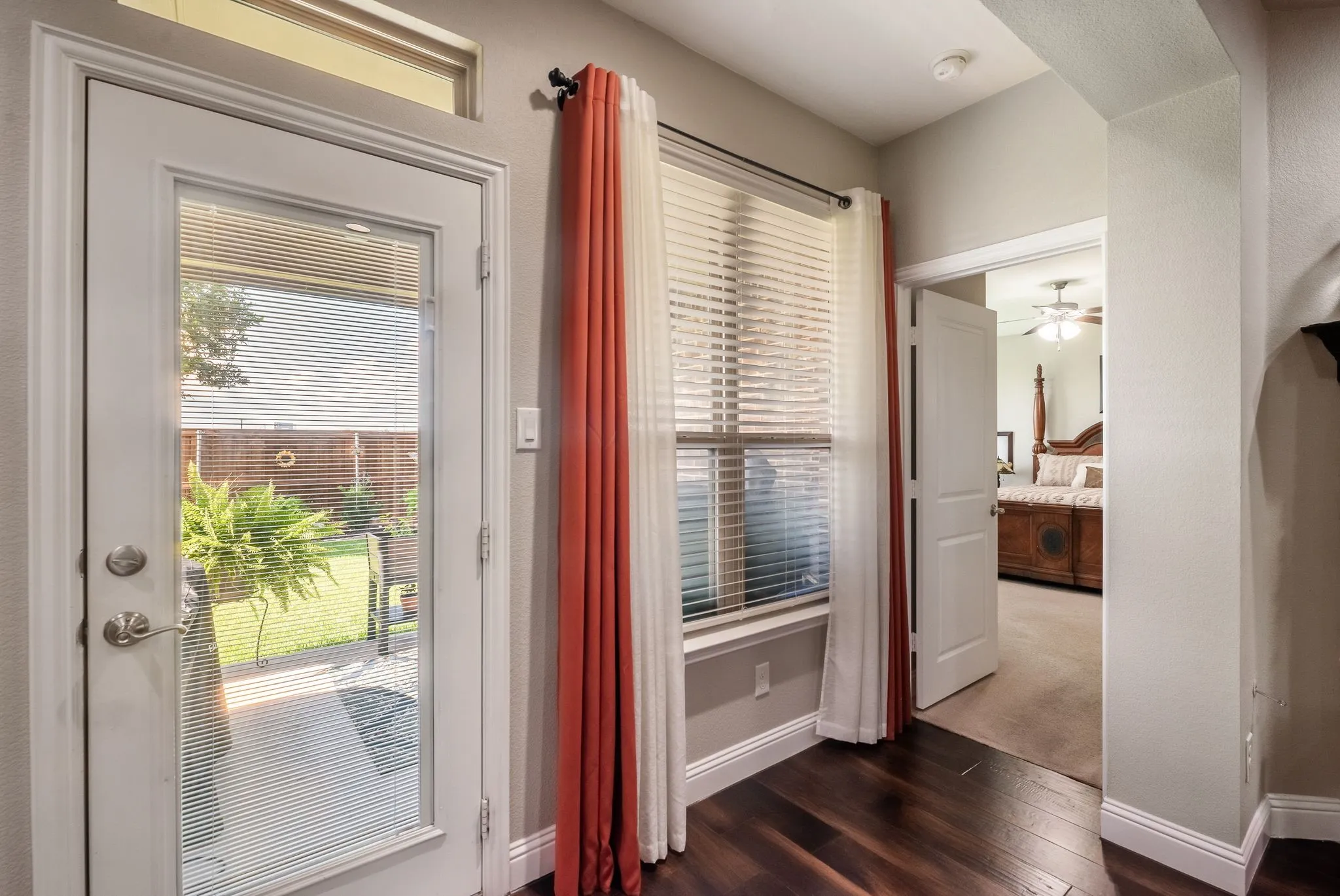 Single Family Residence For Sale in Tarrant County , 11616 Twining Branch Circle, Fort Worth, Texas 76052, 4 Bedroom, 3 Bathroom, 2 Garage spaces, 3,434 Sqft, built in 2015, mls#21326725, Real Estate Agent in Fort Worth, Homes For Sale in Tarrant county, Homes For Sale in Fort Worth, Realtor in Fort Worth Texas, Real Estate Brokerage Independent Realty Texas, Luminita Cordes Realtor