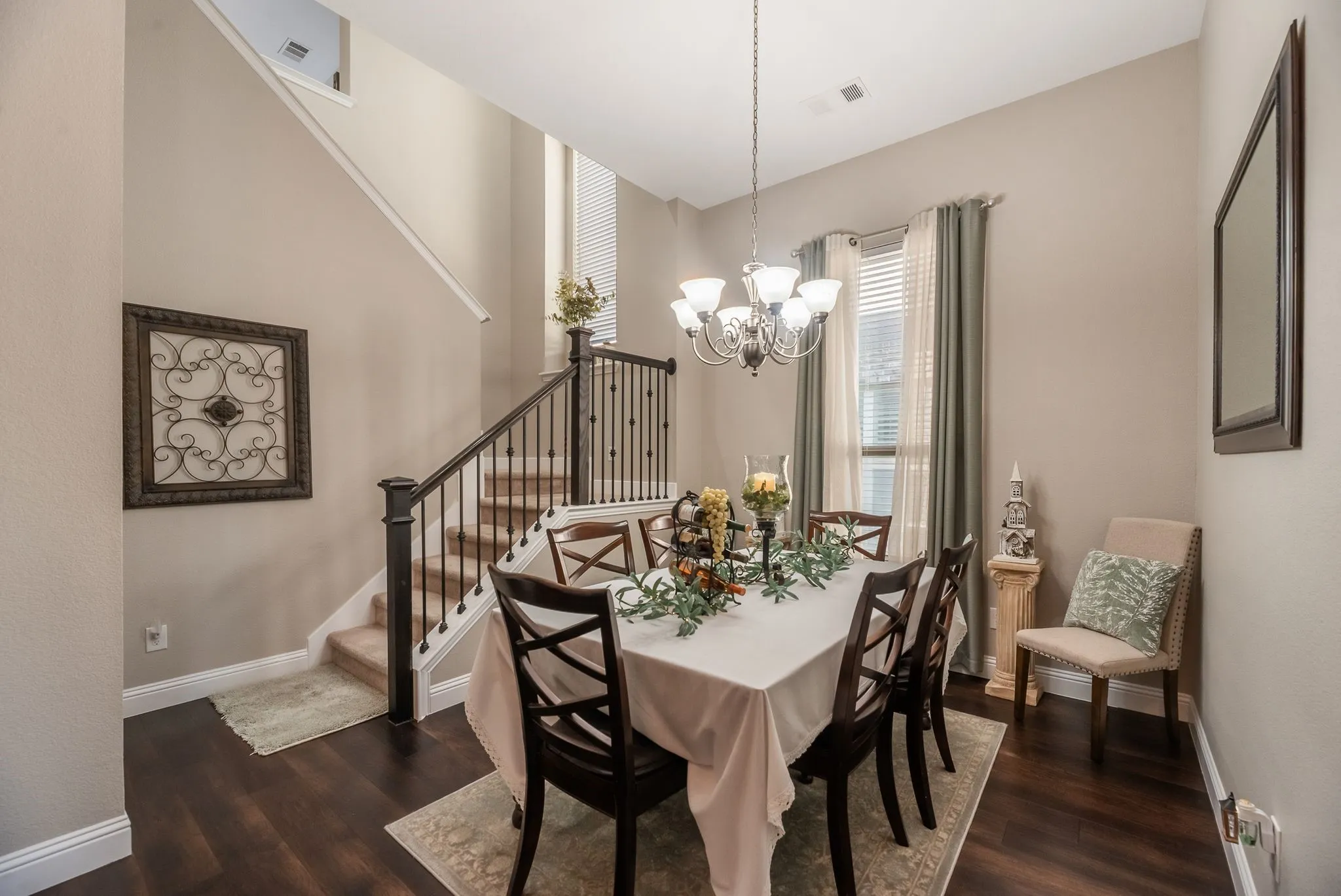 Single Family Residence For Sale in Tarrant County , 11616 Twining Branch Circle, Fort Worth, Texas 76052, 4 Bedroom, 3 Bathroom, 2 Garage spaces, 3,434 Sqft, built in 2015, mls#21326725, Real Estate Agent in Fort Worth, Homes For Sale in Tarrant county, Homes For Sale in Fort Worth, Realtor in Fort Worth Texas, Real Estate Brokerage Independent Realty Texas, Luminita Cordes Realtor