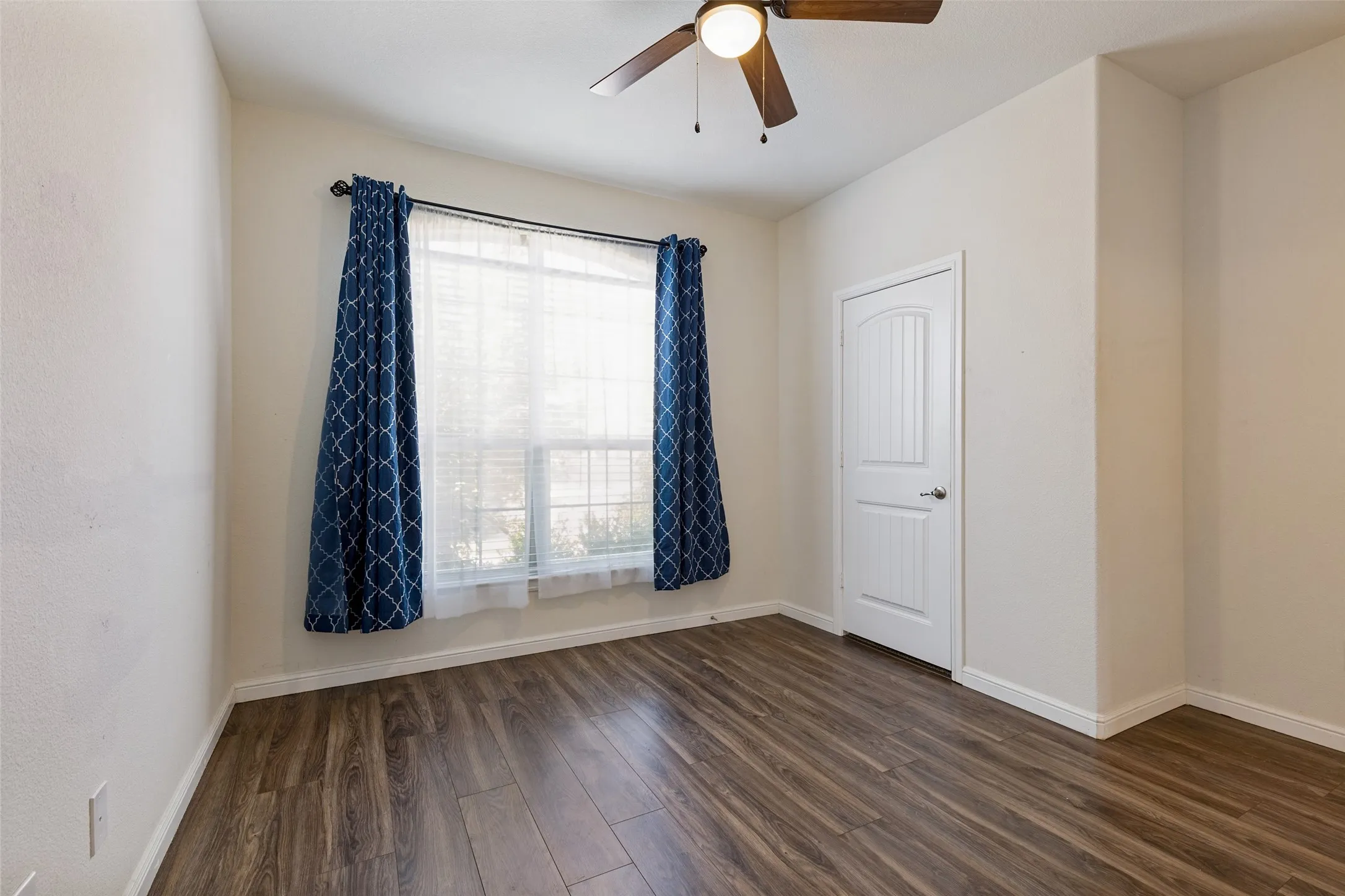 Single Family Residence For Sale in Tarrant County , 1148 Lakeville Drive, Fort Worth, Texas 76177, 3 Bedroom, 2 Bathroom, 2 Garage spaces, 1,693 Sqft, built in 2019, mls#21332694, Real Estate Agent in Fort Worth, Homes For Sale in Tarrant county, Homes For Sale in Fort Worth, Realtor in Fort Worth Texas, Real Estate Brokerage Independent Realty Texas, Luminita Cordes Realtor