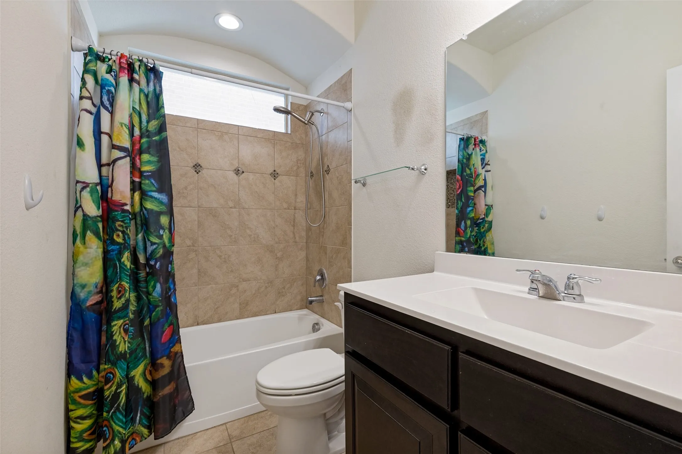 Single Family Residence For Sale in Tarrant County , 1148 Lakeville Drive, Fort Worth, Texas 76177, 3 Bedroom, 2 Bathroom, 2 Garage spaces, 1,693 Sqft, built in 2019, mls#21332694, Real Estate Agent in Fort Worth, Homes For Sale in Tarrant county, Homes For Sale in Fort Worth, Realtor in Fort Worth Texas, Real Estate Brokerage Independent Realty Texas, Luminita Cordes Realtor