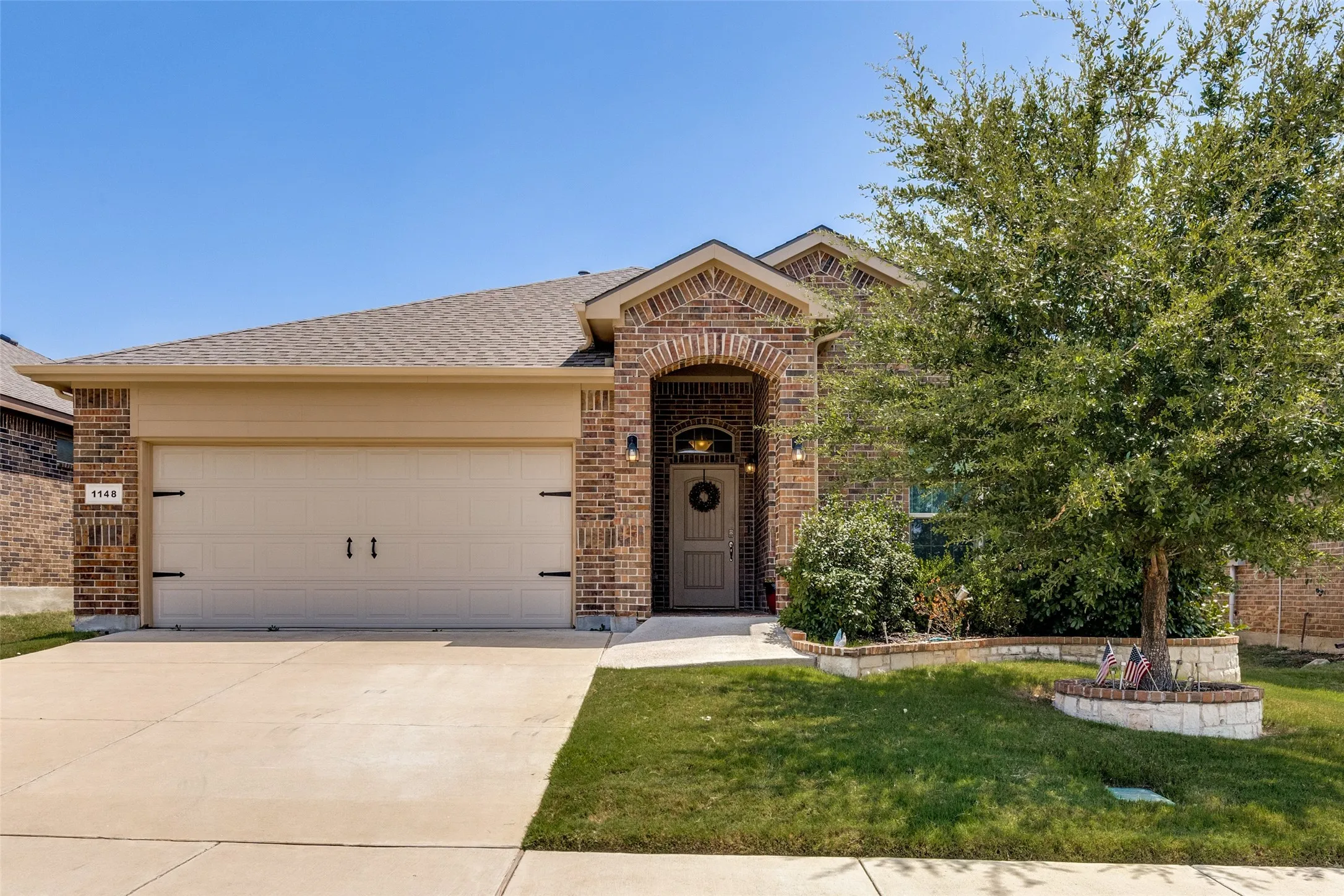 Single Family Residence For Sale in Tarrant County , 1148 Lakeville Drive, Fort Worth, Texas 76177, 3 Bedroom, 2 Bathroom, 2 Garage spaces, 1,693 Sqft, built in 2019, mls#21332694, Real Estate Agent in Fort Worth, Homes For Sale in Tarrant county, Homes For Sale in Fort Worth, Realtor in Fort Worth Texas, Real Estate Brokerage Independent Realty Texas, Luminita Cordes Realtor