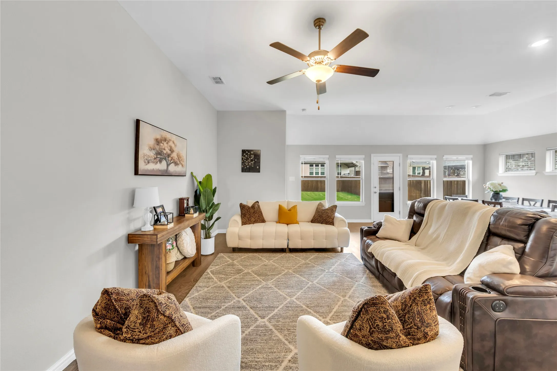 Single Family Residence For Sale in Tarrant County , 453 Letara Vista Drive, Haslet, Texas 76052, 4 Bedroom, 3 Bathroom, 2 Garage spaces, 2,058 Sqft, built in 2020, mls#21330375, Real Estate Agent in Haslet, Homes For Sale in Tarrant county, Homes For Sale in Haslet, Realtor in Haslet Texas, Real Estate Brokerage Independent Realty Texas, Luminita Cordes Realtor