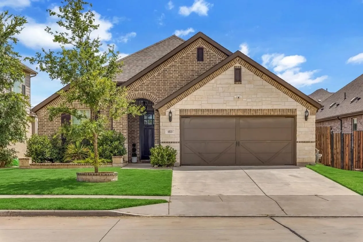 Single Family Residence For Sale in Tarrant County , 453 Letara Vista Drive, Haslet, Texas 76052, 4 Bedroom, 3 Bathroom, 2 Garage spaces, 2,058 Sqft, built in 2020, mls#21330375, Real Estate Agent in Haslet, Homes For Sale in Tarrant county, Homes For Sale in Haslet, Realtor in Haslet Texas, Real Estate Brokerage Independent Realty Texas, Luminita Cordes Realtor
