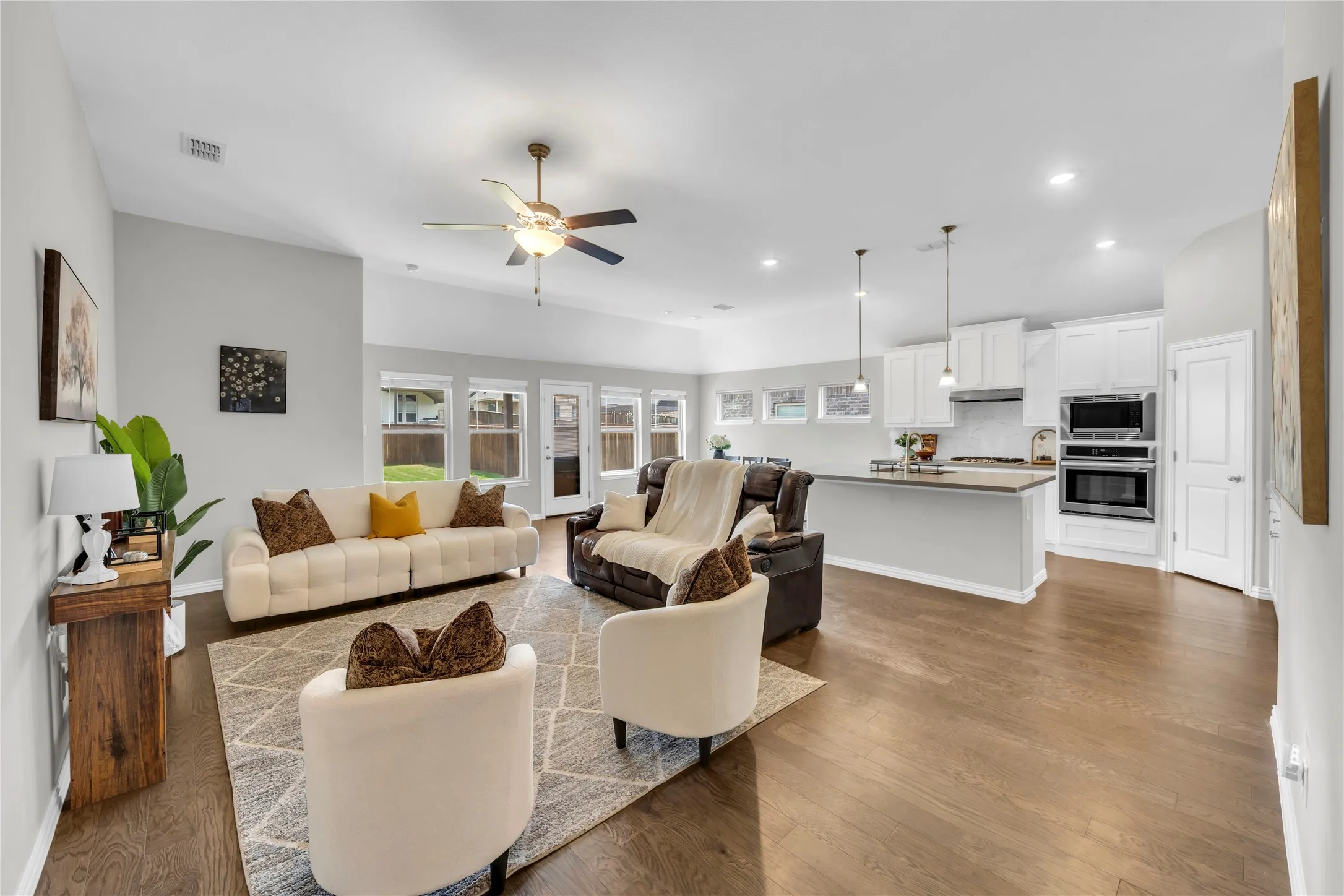 Single Family Residence For Sale in Tarrant County , 453 Letara Vista Drive, Haslet, Texas 76052, 4 Bedroom, 3 Bathroom, 2 Garage spaces, 2,058 Sqft, built in 2020, mls#21330375, Real Estate Agent in Haslet, Homes For Sale in Tarrant county, Homes For Sale in Haslet, Realtor in Haslet Texas, Real Estate Brokerage Independent Realty Texas, Luminita Cordes Realtor