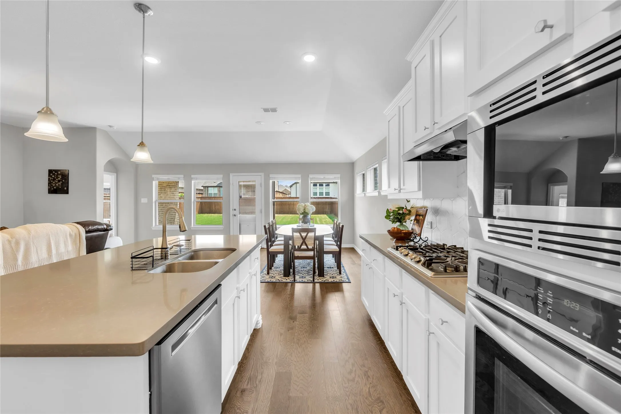 Single Family Residence For Sale in Tarrant County , 453 Letara Vista Drive, Haslet, Texas 76052, 4 Bedroom, 3 Bathroom, 2 Garage spaces, 2,058 Sqft, built in 2020, mls#21330375, Real Estate Agent in Haslet, Homes For Sale in Tarrant county, Homes For Sale in Haslet, Realtor in Haslet Texas, Real Estate Brokerage Independent Realty Texas, Luminita Cordes Realtor