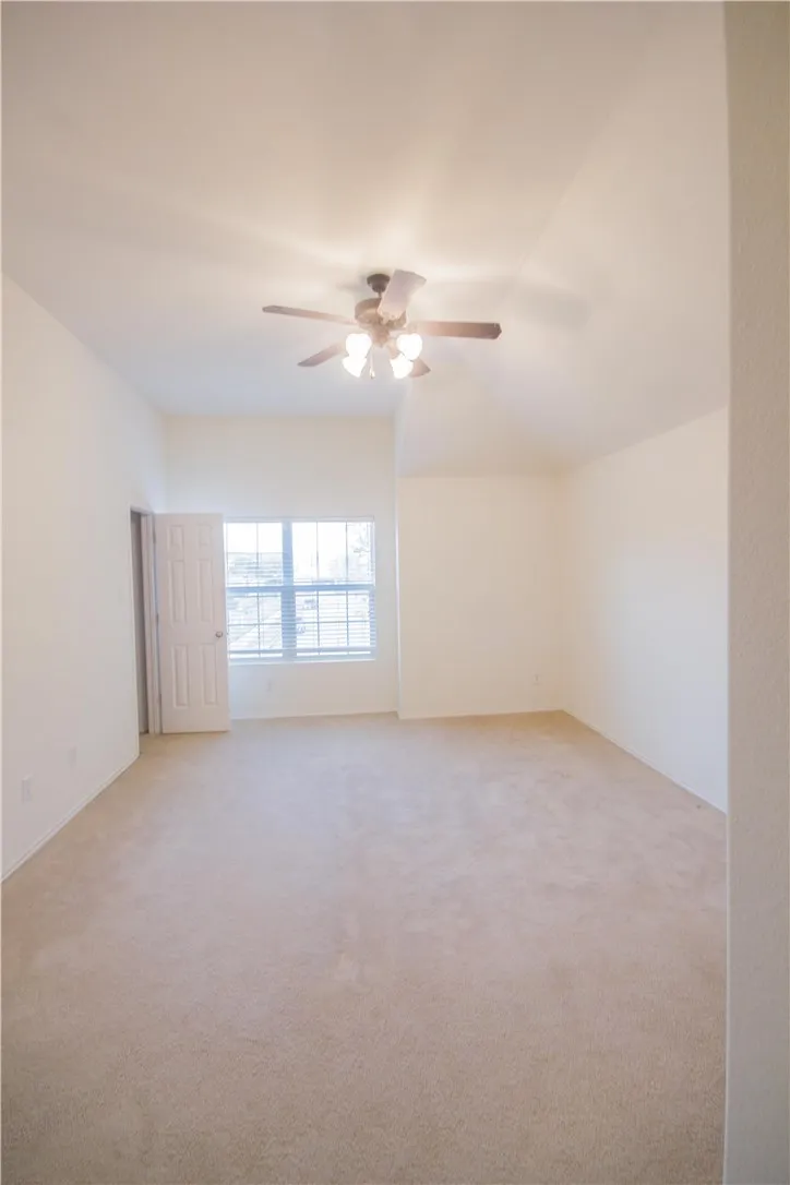 Townhouse For Rent in Collin County , 10371 Darkwood Drive, Frisco, Texas 75035, 3 Bedroom, 3 Bathroom, 2 Garage spaces, 1,641 Sqft, built in 2006, mls#21331595, Real Estate Agent in Frisco, Homes For Rent in Collin county, Homes For Rent in Frisco, Realtor in Frisco Texas, Real Estate Brokerage Independent Realty Texas, Luminita Cordes Realtor
