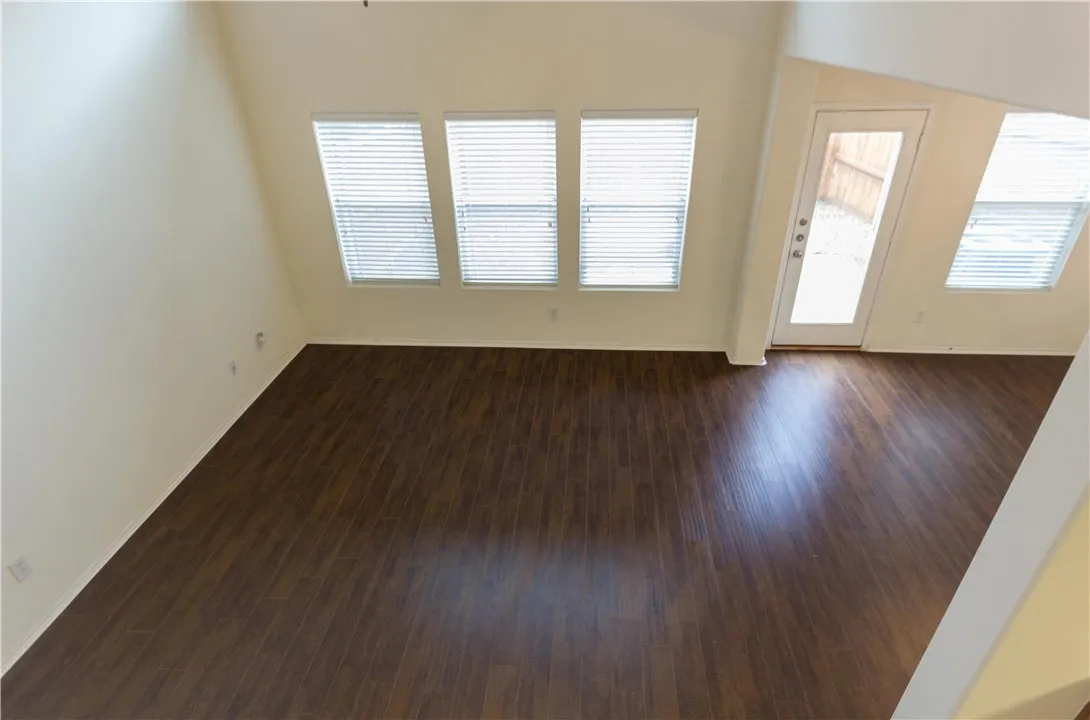 Townhouse For Rent in Collin County , 10371 Darkwood Drive, Frisco, Texas 75035, 3 Bedroom, 3 Bathroom, 2 Garage spaces, 1,641 Sqft, built in 2006, mls#21331595, Real Estate Agent in Frisco, Homes For Rent in Collin county, Homes For Rent in Frisco, Realtor in Frisco Texas, Real Estate Brokerage Independent Realty Texas, Luminita Cordes Realtor