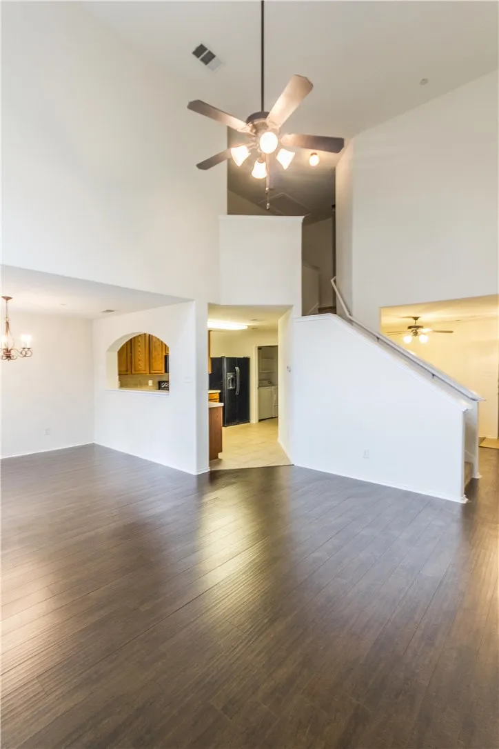 Townhouse For Rent in Collin County , 10371 Darkwood Drive, Frisco, Texas 75035, 3 Bedroom, 3 Bathroom, 2 Garage spaces, 1,641 Sqft, built in 2006, mls#21331595, Real Estate Agent in Frisco, Homes For Rent in Collin county, Homes For Rent in Frisco, Realtor in Frisco Texas, Real Estate Brokerage Independent Realty Texas, Luminita Cordes Realtor