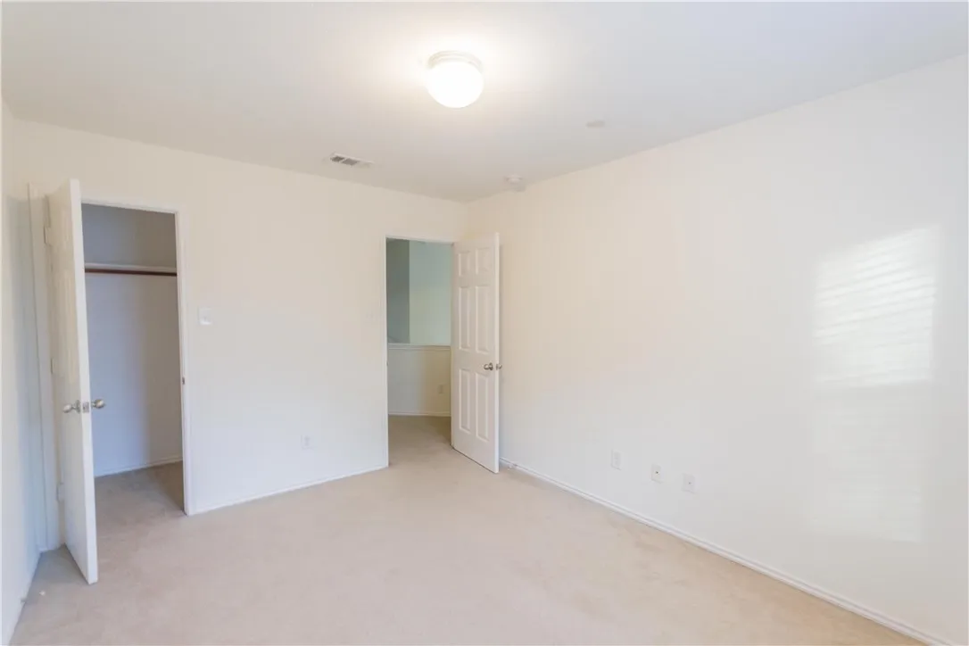 Townhouse For Rent in Collin County , 10371 Darkwood Drive, Frisco, Texas 75035, 3 Bedroom, 3 Bathroom, 2 Garage spaces, 1,641 Sqft, built in 2006, mls#21331595, Real Estate Agent in Frisco, Homes For Rent in Collin county, Homes For Rent in Frisco, Realtor in Frisco Texas, Real Estate Brokerage Independent Realty Texas, Luminita Cordes Realtor