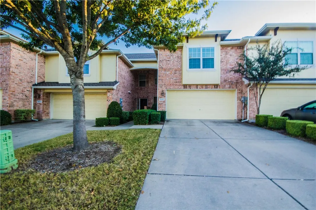 Townhouse For Rent