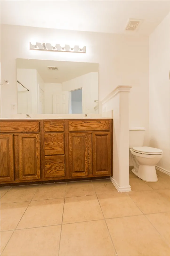Townhouse For Rent in Collin County , 10371 Darkwood Drive, Frisco, Texas 75035, 3 Bedroom, 3 Bathroom, 2 Garage spaces, 1,641 Sqft, built in 2006, mls#21331595, Real Estate Agent in Frisco, Homes For Rent in Collin county, Homes For Rent in Frisco, Realtor in Frisco Texas, Real Estate Brokerage Independent Realty Texas, Luminita Cordes Realtor