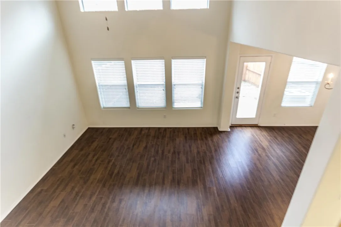 Townhouse For Rent in Collin County , 10371 Darkwood Drive, Frisco, Texas 75035, 3 Bedroom, 3 Bathroom, 2 Garage spaces, 1,641 Sqft, built in 2006, mls#21331595, Real Estate Agent in Frisco, Homes For Rent in Collin county, Homes For Rent in Frisco, Realtor in Frisco Texas, Real Estate Brokerage Independent Realty Texas, Luminita Cordes Realtor