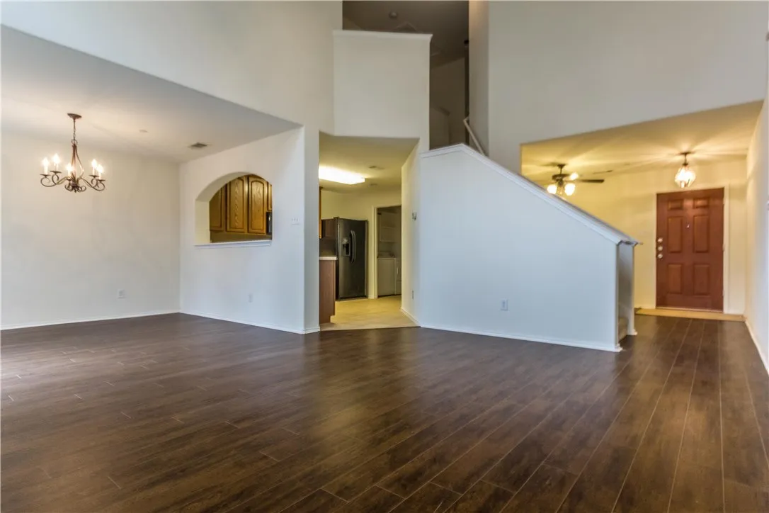Townhouse For Rent in Collin County , 10371 Darkwood Drive, Frisco, Texas 75035, 3 Bedroom, 3 Bathroom, 2 Garage spaces, 1,641 Sqft, built in 2006, mls#21331595, Real Estate Agent in Frisco, Homes For Rent in Collin county, Homes For Rent in Frisco, Realtor in Frisco Texas, Real Estate Brokerage Independent Realty Texas, Luminita Cordes Realtor
