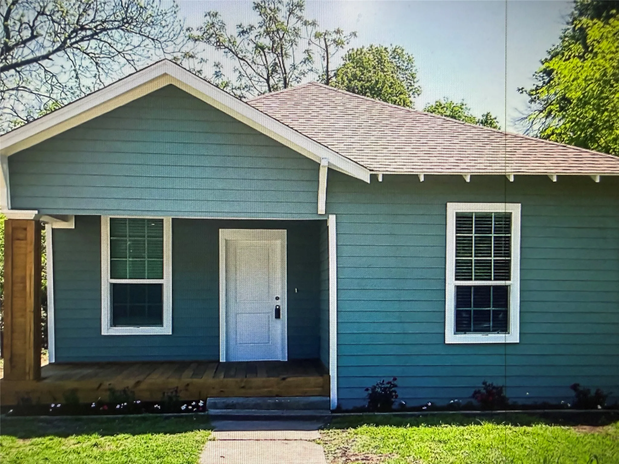 Single Family Residence For Sale in Mc Lennan County , 3608 Ethel, Waco, Texas 76707, 2 Bedrooms, 1 Bathroom, Garage spaces, 952 Sqft, built in 1930, Price $215,000, mls#21332705, Real Estate Agent in Waco, Homes For Sale in Mc Lennan county, Homes For Sale in Waco, Realtor in Waco Texas, Real Estate Brokerage Independent Realty Texas, Luminita Cordes Realtor