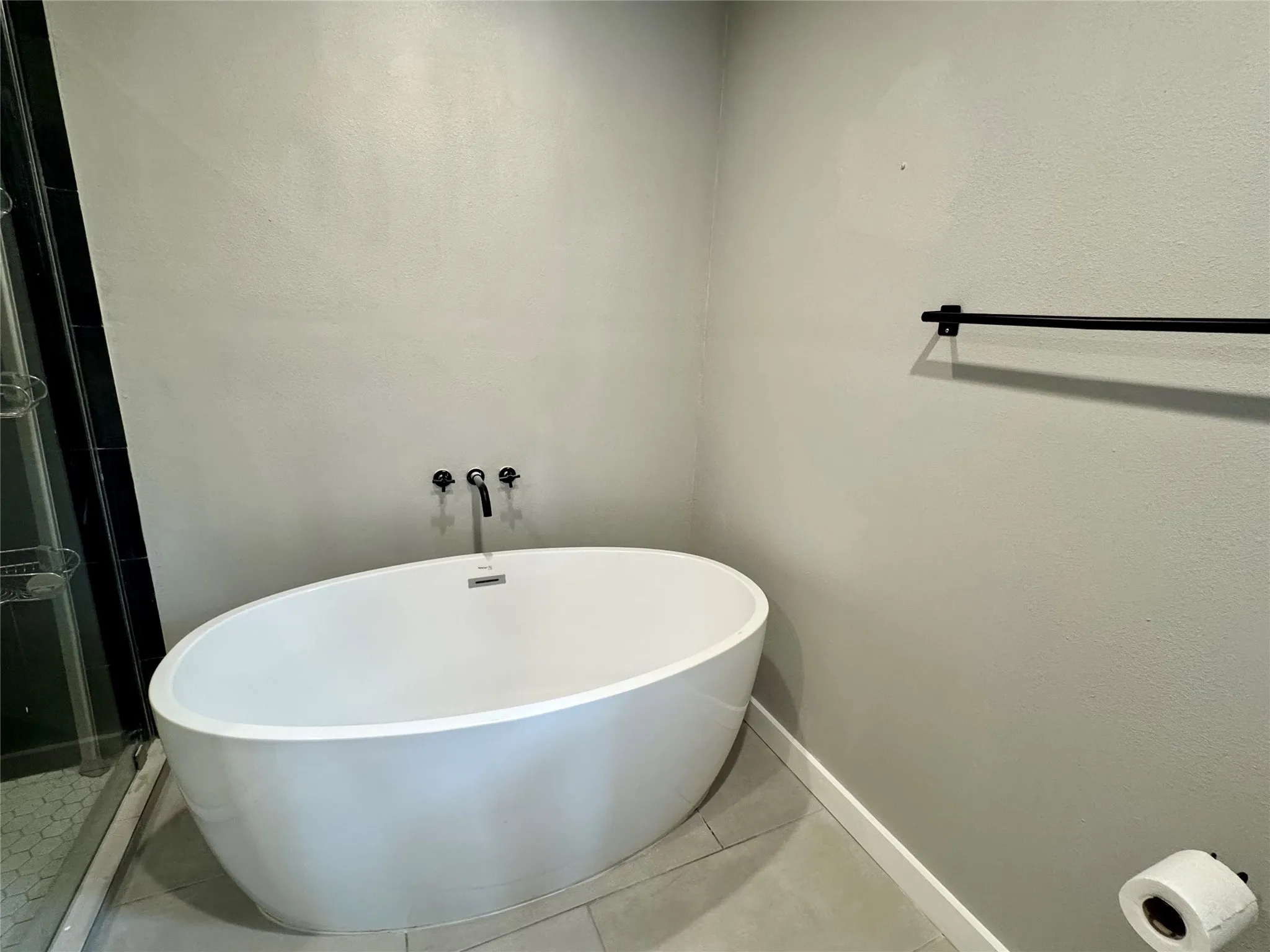 Single Family Residence For Rent in Tarrant County , 211 Mill Creek Drive, Arlington, Texas 76010, 3 Bedroom, 4 Bathroom, 2 Garage spaces, 3,429 Sqft, built in 1967, mls#21332691, Real Estate Agent in Arlington, Homes For Rent in Tarrant county, Homes For Rent in Arlington, Realtor in Arlington Texas, Real Estate Brokerage Independent Realty Texas, Luminita Cordes Realtor