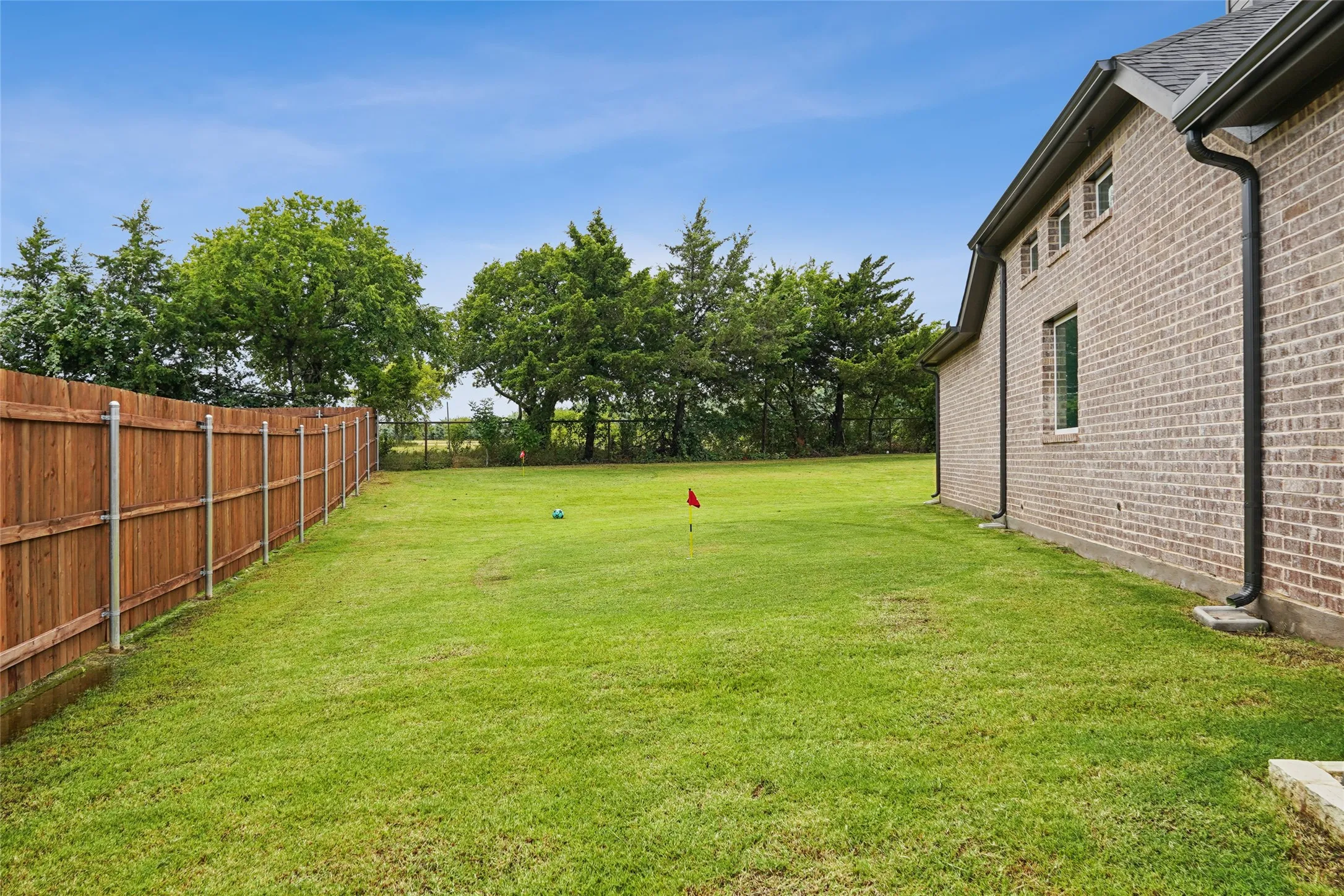 Single Family Residence For Sale in Ellis County , 826 Townsman Court, Midlothian, Texas 76065, 4 Bedroom, 4 Bathroom, 3 Garage spaces, 3,176 Sqft, built in 2025, mls#21329398, Real Estate Agent in Midlothian, Homes For Sale in Ellis county, Homes For Sale in Midlothian, Realtor in Midlothian Texas, Real Estate Brokerage Independent Realty Texas, Luminita Cordes Realtor
