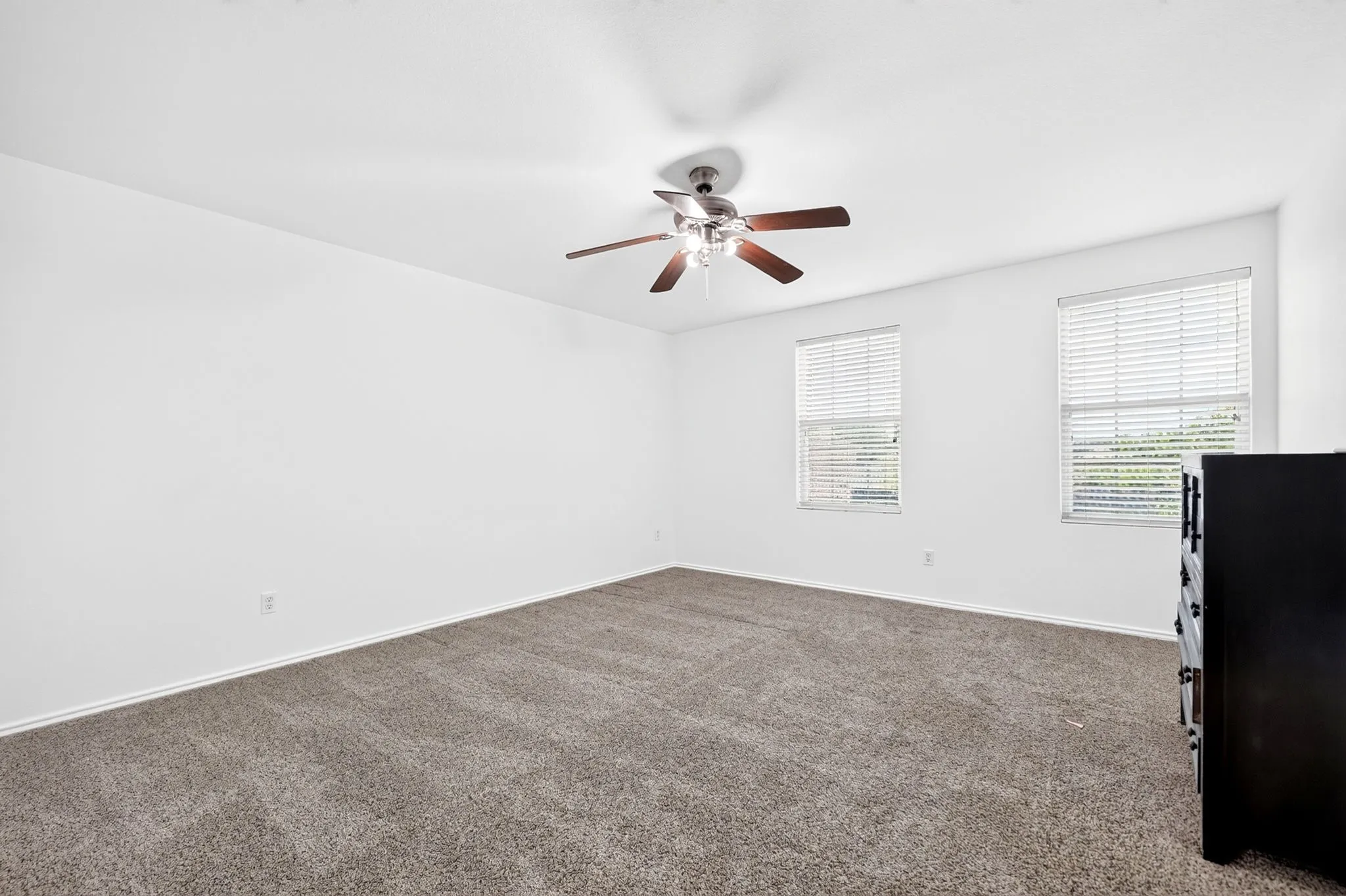 Single Family Residence For Sale in Collin County , 904 Silver Sage Drive, Wylie, Texas 75098, 4 Bedroom, 3 Bathroom, 2 Garage spaces, 2,603 Sqft, built in 2006, mls#21332738, Real Estate Agent in Wylie, Homes For Sale in Collin county, Homes For Sale in Wylie, Realtor in Wylie Texas, Real Estate Brokerage Independent Realty Texas, Luminita Cordes Realtor