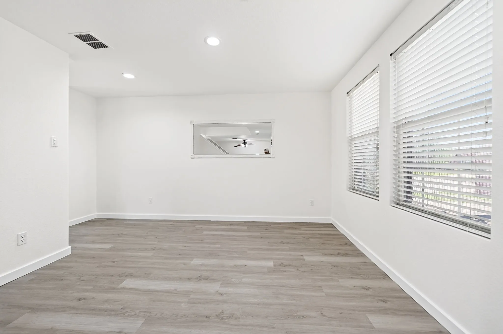 Single Family Residence For Sale in Collin County , 904 Silver Sage Drive, Wylie, Texas 75098, 4 Bedroom, 3 Bathroom, 2 Garage spaces, 2,603 Sqft, built in 2006, mls#21332738, Real Estate Agent in Wylie, Homes For Sale in Collin county, Homes For Sale in Wylie, Realtor in Wylie Texas, Real Estate Brokerage Independent Realty Texas, Luminita Cordes Realtor