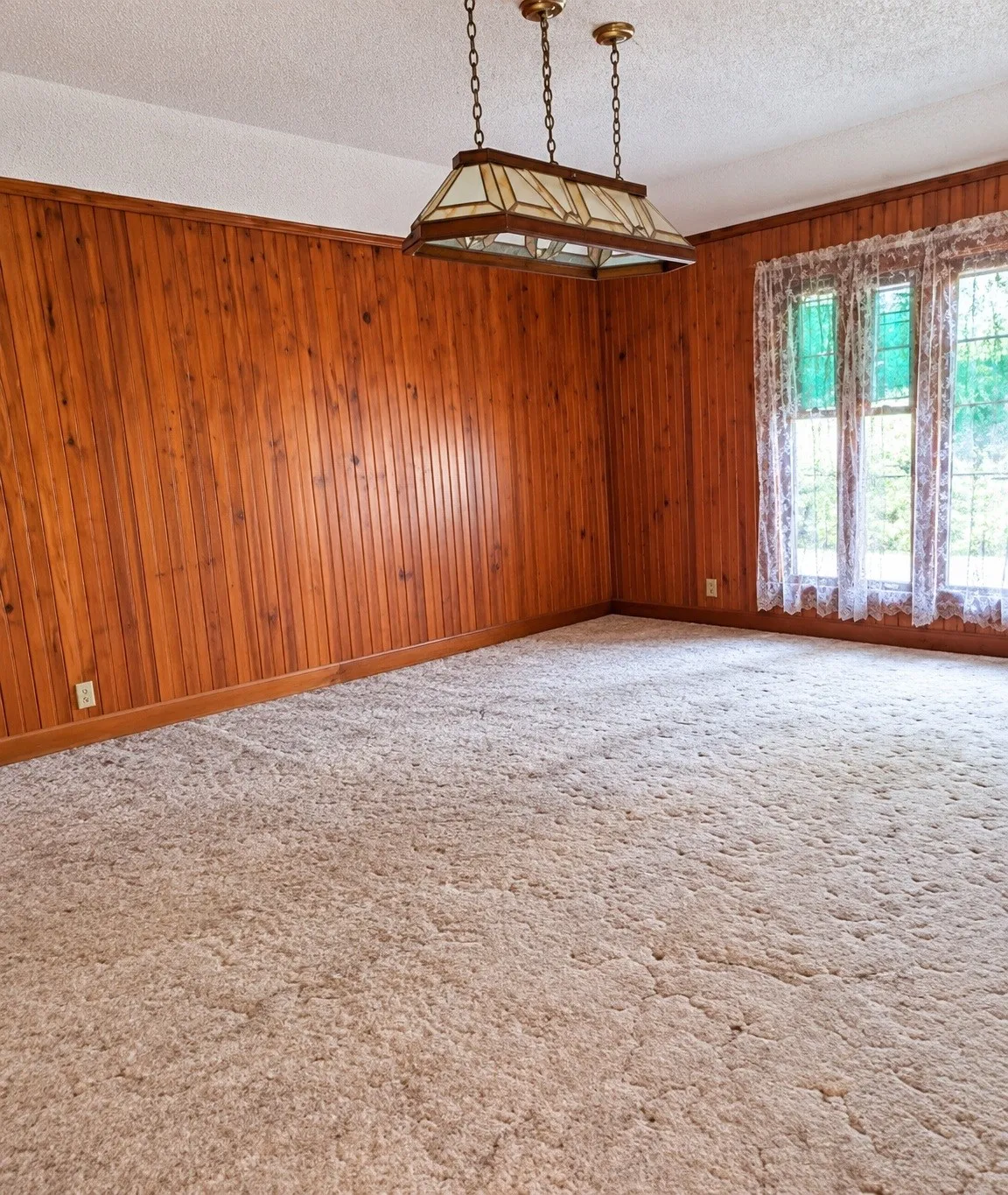 Single Family Residence For Sale in Collin County , 265 Weston Road, Weston, Texas 75009, 4 Bedroom, 4 Bathroom, Garage spaces, 3,376 Sqft, built in 1972, mls#21332529, Real Estate Agent in Weston, Homes For Sale in Collin county, Homes For Sale in Weston, Realtor in Weston Texas, Real Estate Brokerage Independent Realty Texas, Luminita Cordes Realtor
