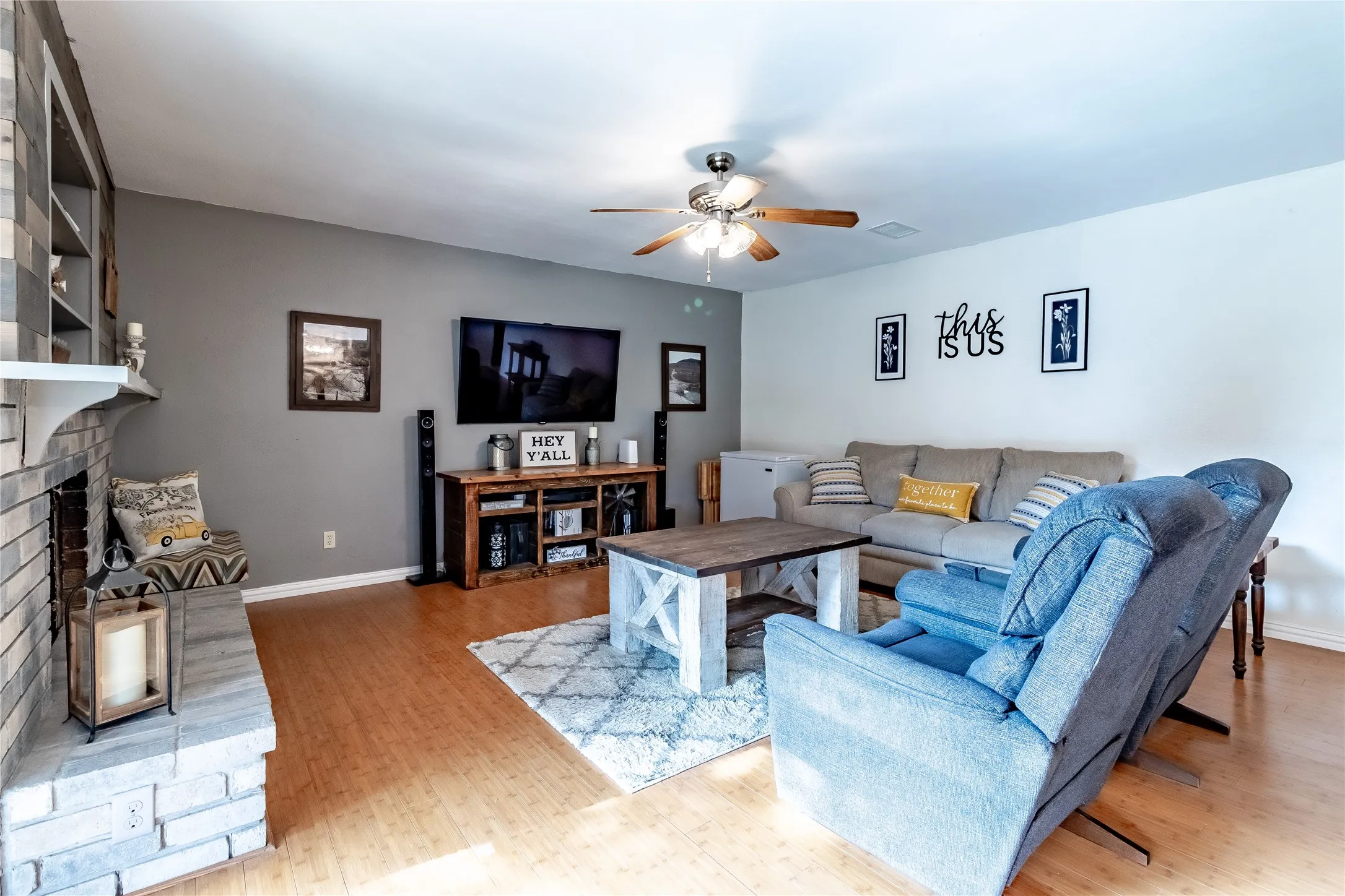Single Family Residence For Sale in Dallas County , 1204 Warwick Drive, Mesquite, Texas 75150, 3 Bedroom, 2 Bathroom, 2 Garage spaces, 2,011 Sqft, built in 1979, mls#21329842, Real Estate Agent in Mesquite, Homes For Sale in Dallas county, Homes For Sale in Mesquite, Realtor in Mesquite Texas, Real Estate Brokerage Independent Realty Texas, Luminita Cordes Realtor