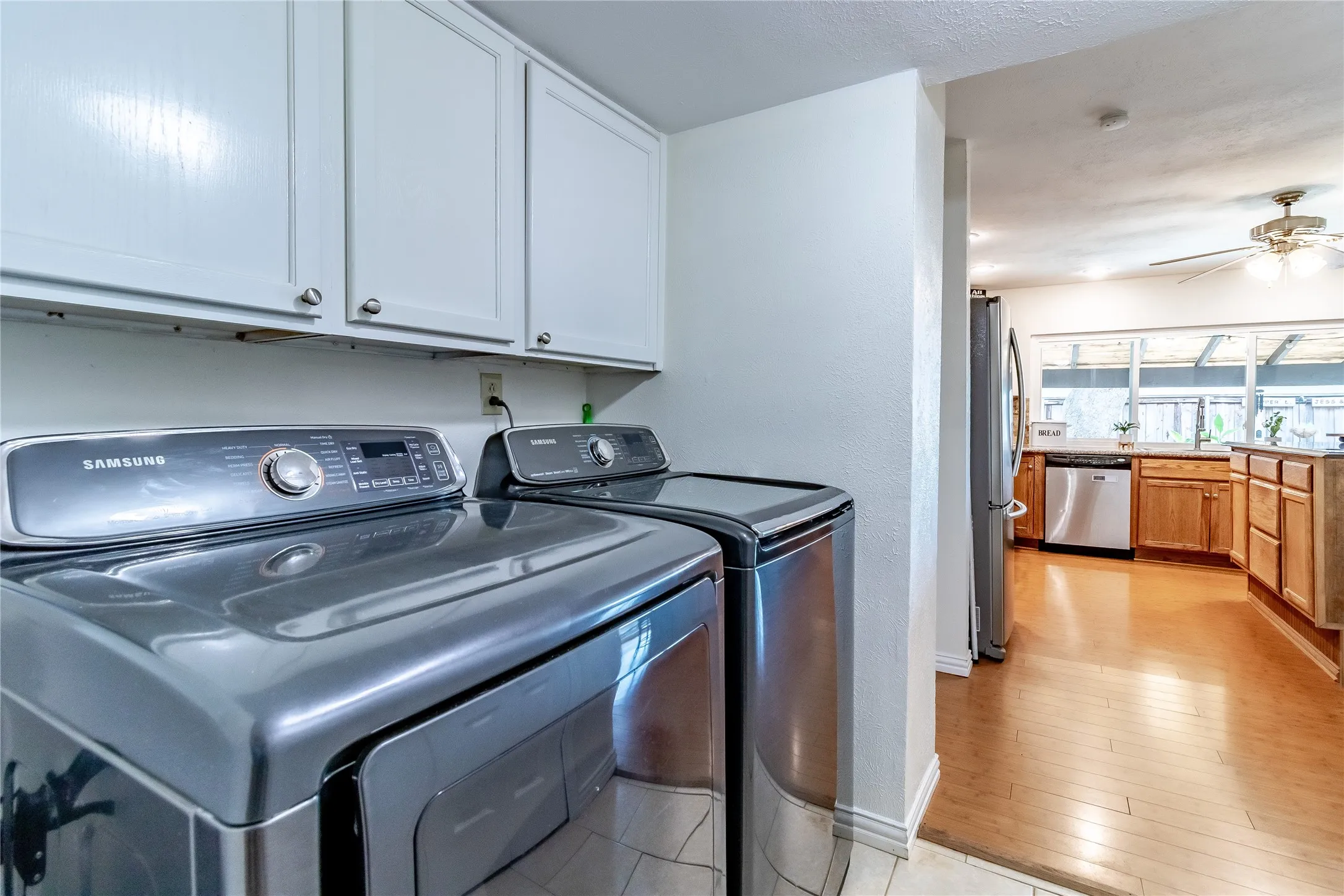 Single Family Residence For Sale in Dallas County , 1204 Warwick Drive, Mesquite, Texas 75150, 3 Bedroom, 2 Bathroom, 2 Garage spaces, 2,011 Sqft, built in 1979, mls#21329842, Real Estate Agent in Mesquite, Homes For Sale in Dallas county, Homes For Sale in Mesquite, Realtor in Mesquite Texas, Real Estate Brokerage Independent Realty Texas, Luminita Cordes Realtor