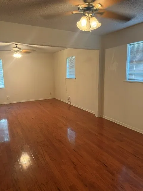 Single Family Residence For Sale in Brown County , 4504 Delwood Drive, Brownwood, Texas 76801, 3 Bedroom, 2 Bathroom, 2 Garage spaces, 1,830 Sqft, built in 1975, mls#21332766, Real Estate Agent in Brownwood, Homes For Sale in Brown county, Homes For Sale in Brownwood, Realtor in Brownwood Texas, Real Estate Brokerage Independent Realty Texas, Luminita Cordes Realtor