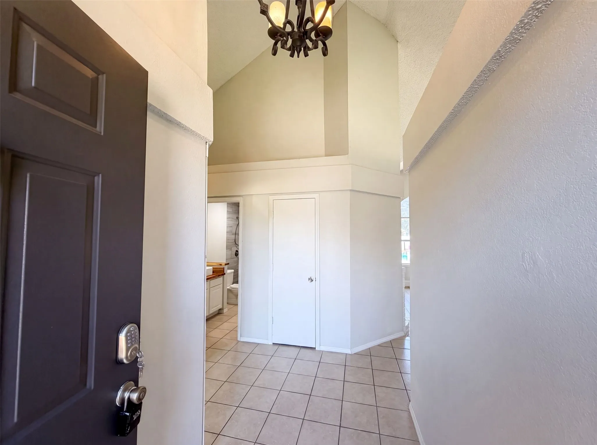 Single Family Residence For Sale in Denton County , 713 Lake Bluff Drive, Flower Mound, Texas 75028, 3 Bedroom, 2 Bathroom, 2 Garage spaces, 1,348 Sqft, built in 1990, mls#21332773, Real Estate Agent in Flower Mound, Homes For Sale in Denton county, Homes For Sale in Flower Mound, Realtor in Flower Mound Texas, Real Estate Brokerage Independent Realty Texas, Luminita Cordes Realtor