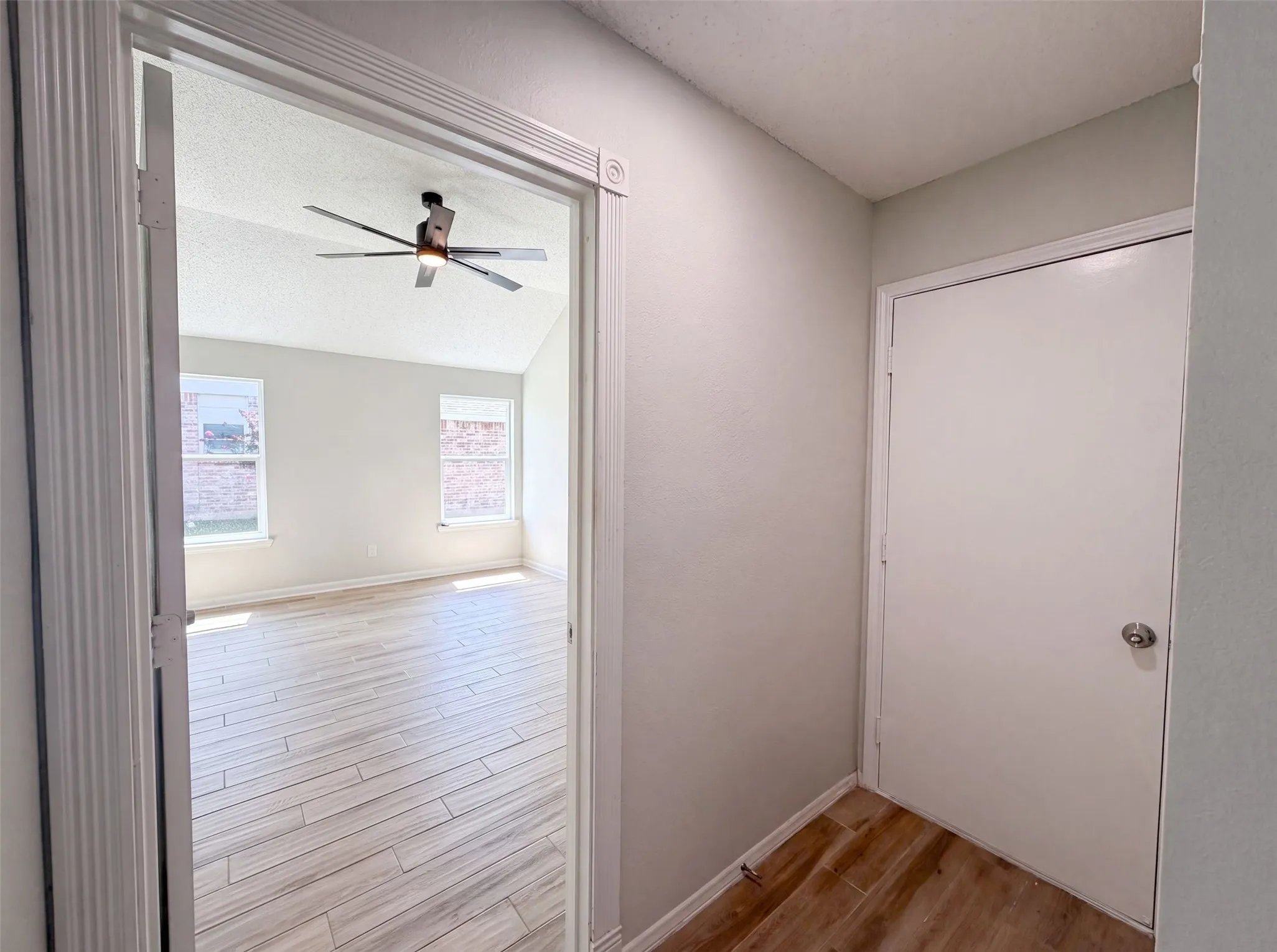 Single Family Residence For Sale in Denton County , 713 Lake Bluff Drive, Flower Mound, Texas 75028, 3 Bedroom, 2 Bathroom, 2 Garage spaces, 1,348 Sqft, built in 1990, mls#21332773, Real Estate Agent in Flower Mound, Homes For Sale in Denton county, Homes For Sale in Flower Mound, Realtor in Flower Mound Texas, Real Estate Brokerage Independent Realty Texas, Luminita Cordes Realtor