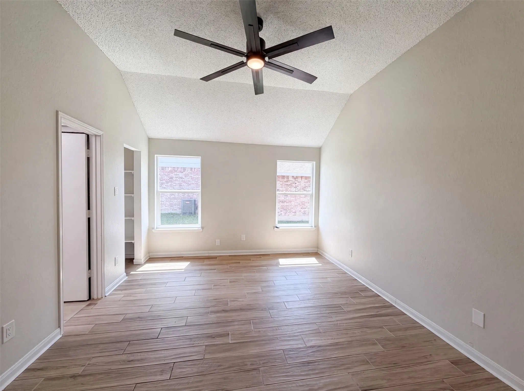 Single Family Residence For Sale in Denton County , 713 Lake Bluff Drive, Flower Mound, Texas 75028, 3 Bedroom, 2 Bathroom, 2 Garage spaces, 1,348 Sqft, built in 1990, mls#21332773, Real Estate Agent in Flower Mound, Homes For Sale in Denton county, Homes For Sale in Flower Mound, Realtor in Flower Mound Texas, Real Estate Brokerage Independent Realty Texas, Luminita Cordes Realtor