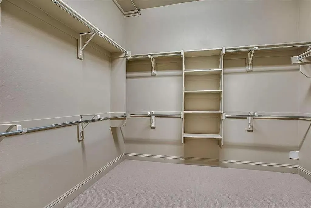 Townhouse For Rent in Denton County , 4678C Dozier Road, Carrollton, Texas 75010, 3 Bedroom, 3 Bathroom, 2 Garage spaces, 2,262 Sqft, built in 2016, mls#21332780, Real Estate Agent in Carrollton, Homes For Rent in Denton county, Homes For Rent in Carrollton, Realtor in Carrollton Texas, Real Estate Brokerage Independent Realty Texas, Luminita Cordes Realtor