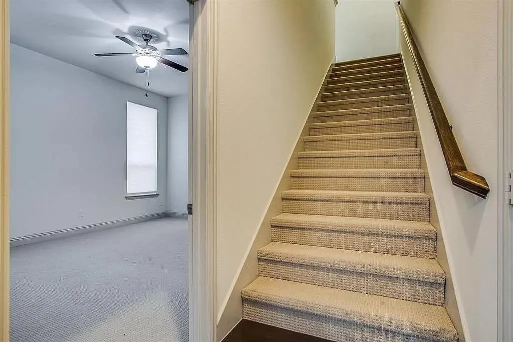 Townhouse For Rent in Denton County , 4678C Dozier Road, Carrollton, Texas 75010, 3 Bedroom, 3 Bathroom, 2 Garage spaces, 2,262 Sqft, built in 2016, mls#21332780, Real Estate Agent in Carrollton, Homes For Rent in Denton county, Homes For Rent in Carrollton, Realtor in Carrollton Texas, Real Estate Brokerage Independent Realty Texas, Luminita Cordes Realtor