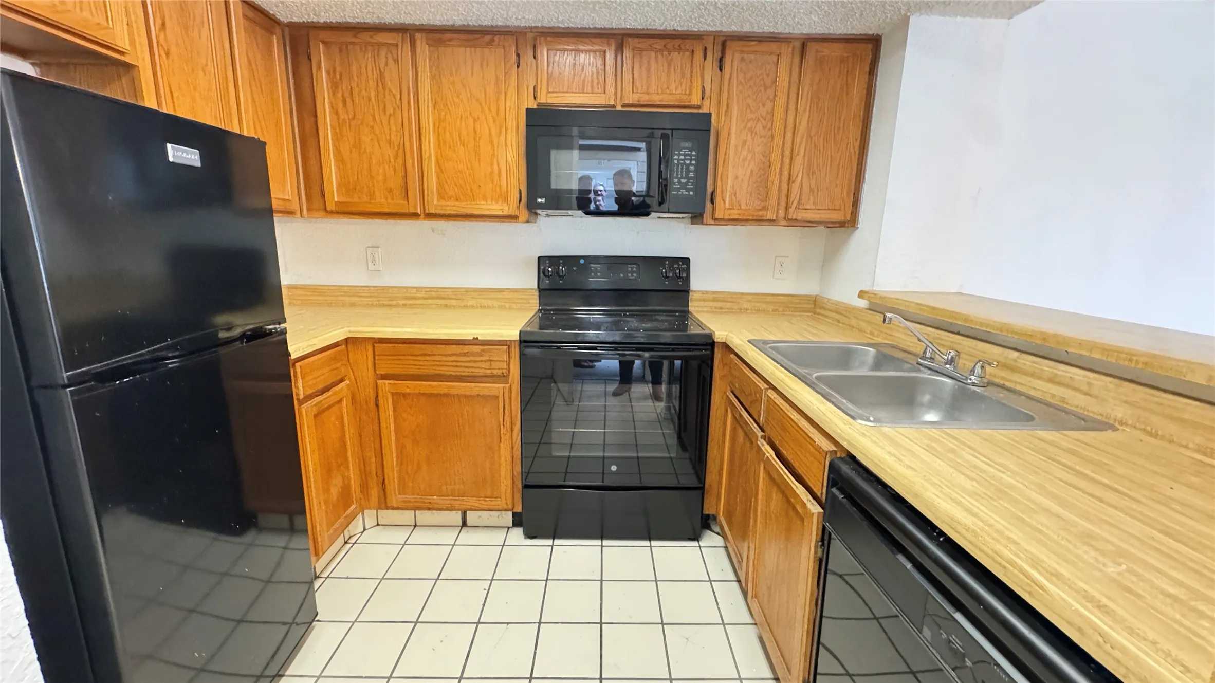 Condominium For Rent in Dallas County , 9811 Walnut Street F207, Dallas, Texas 75243, 1 Bedroom, 1 Bathroom, Garage spaces, 683 Sqft, built in 1984, mls#21332659, Real Estate Agent in Dallas, Homes For Rent in Dallas county, Homes For Rent in Dallas, Realtor in Dallas Texas, Real Estate Brokerage Independent Realty Texas, Luminita Cordes Realtor