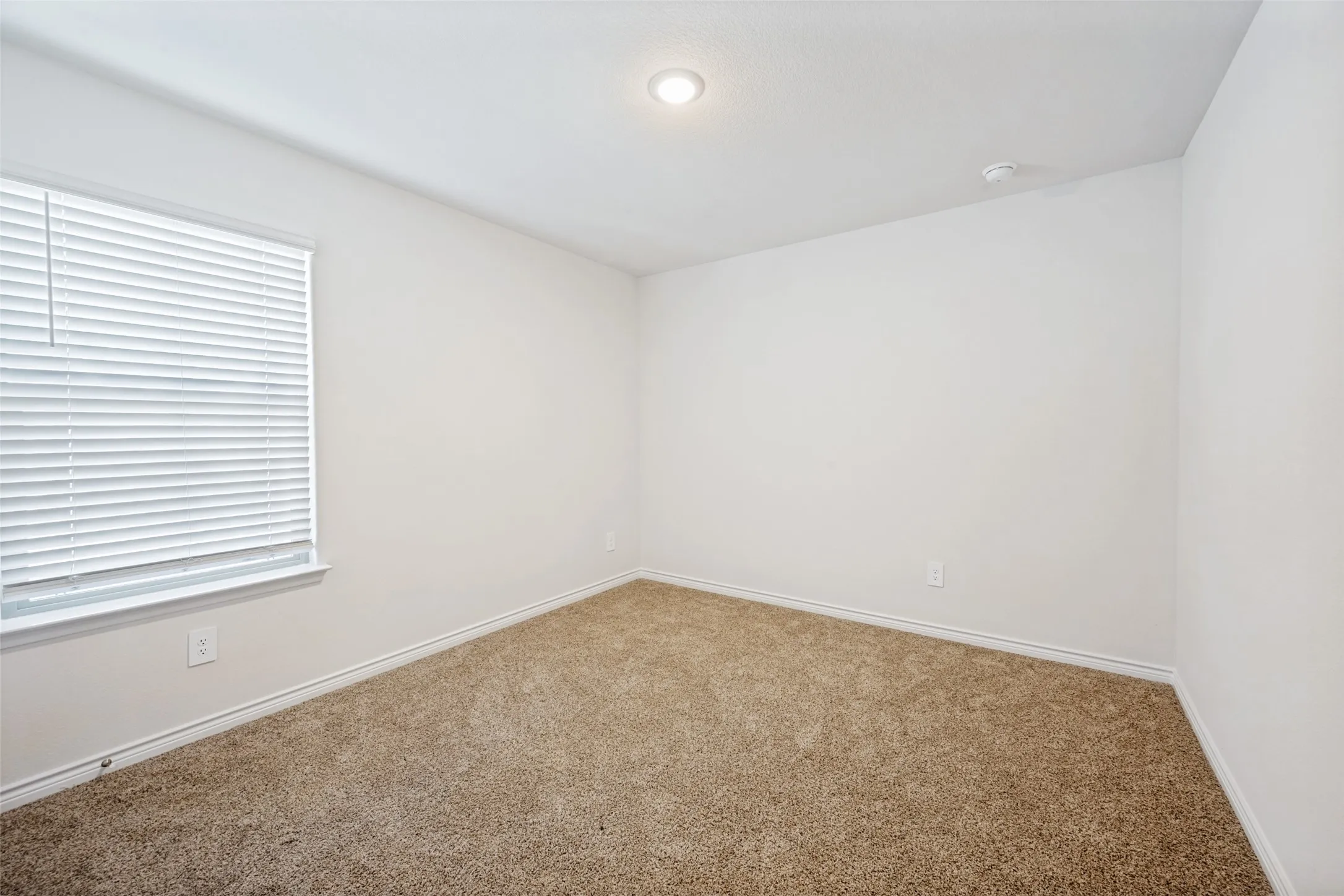 Single Family Residence For Sale in Tarrant County , 8153 Trudy Lane, Fort Worth, Texas 76120, 5 Bedroom, 3 Bathroom, 2 Garage spaces, 2,615 Sqft, built in 2024, mls#21331536, Real Estate Agent in Fort Worth, Homes For Sale in Tarrant county, Homes For Sale in Fort Worth, Realtor in Fort Worth Texas, Real Estate Brokerage Independent Realty Texas, Luminita Cordes Realtor