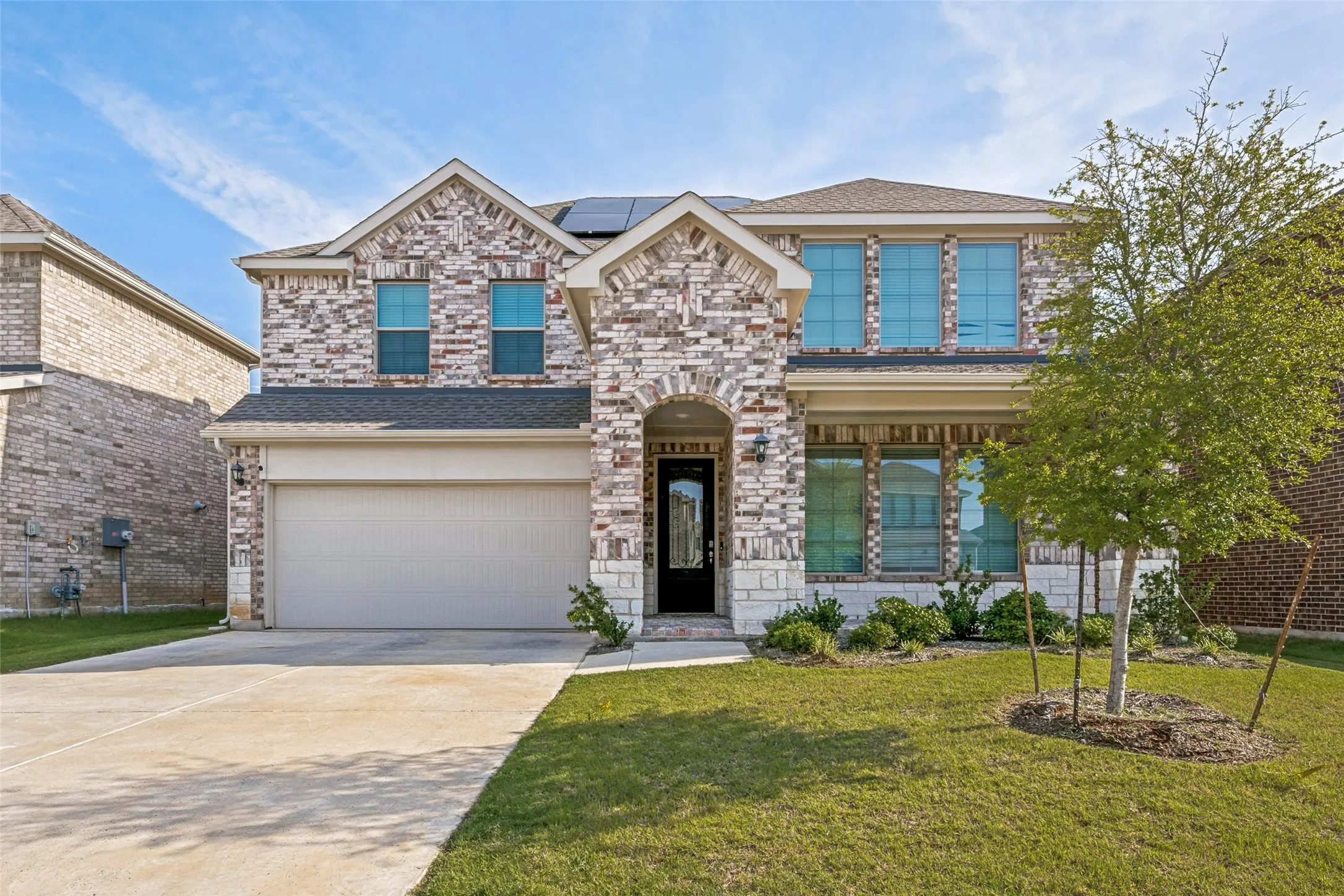 Single Family Residence For Sale in Tarrant County , 8153 Trudy Lane, Fort Worth, Texas 76120, 5 Bedroom, 3 Bathroom, 2 Garage spaces, 2,615 Sqft, built in 2024, mls#21331536, Real Estate Agent in Fort Worth, Homes For Sale in Tarrant county, Homes For Sale in Fort Worth, Realtor in Fort Worth Texas, Real Estate Brokerage Independent Realty Texas, Luminita Cordes Realtor