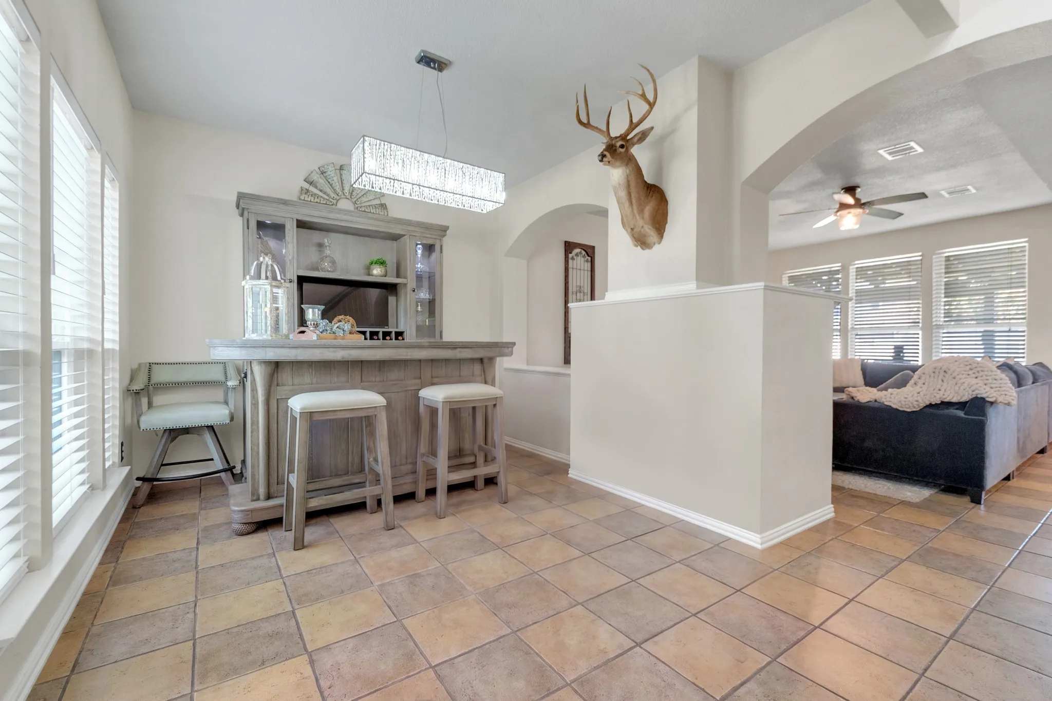 Single Family Residence For Sale in Collin County , 4407 Santa Fe Lane, Mc Kinney, Texas 75070, 3 Bedroom, 3 Bathroom, 2 Garage spaces, 2,017 Sqft, built in 1994, mls#21332052, Real Estate Agent in Mc Kinney, Homes For Sale in Collin county, Homes For Sale in Mc Kinney, Realtor in Mc Kinney Texas, Real Estate Brokerage Independent Realty Texas, Luminita Cordes Realtor