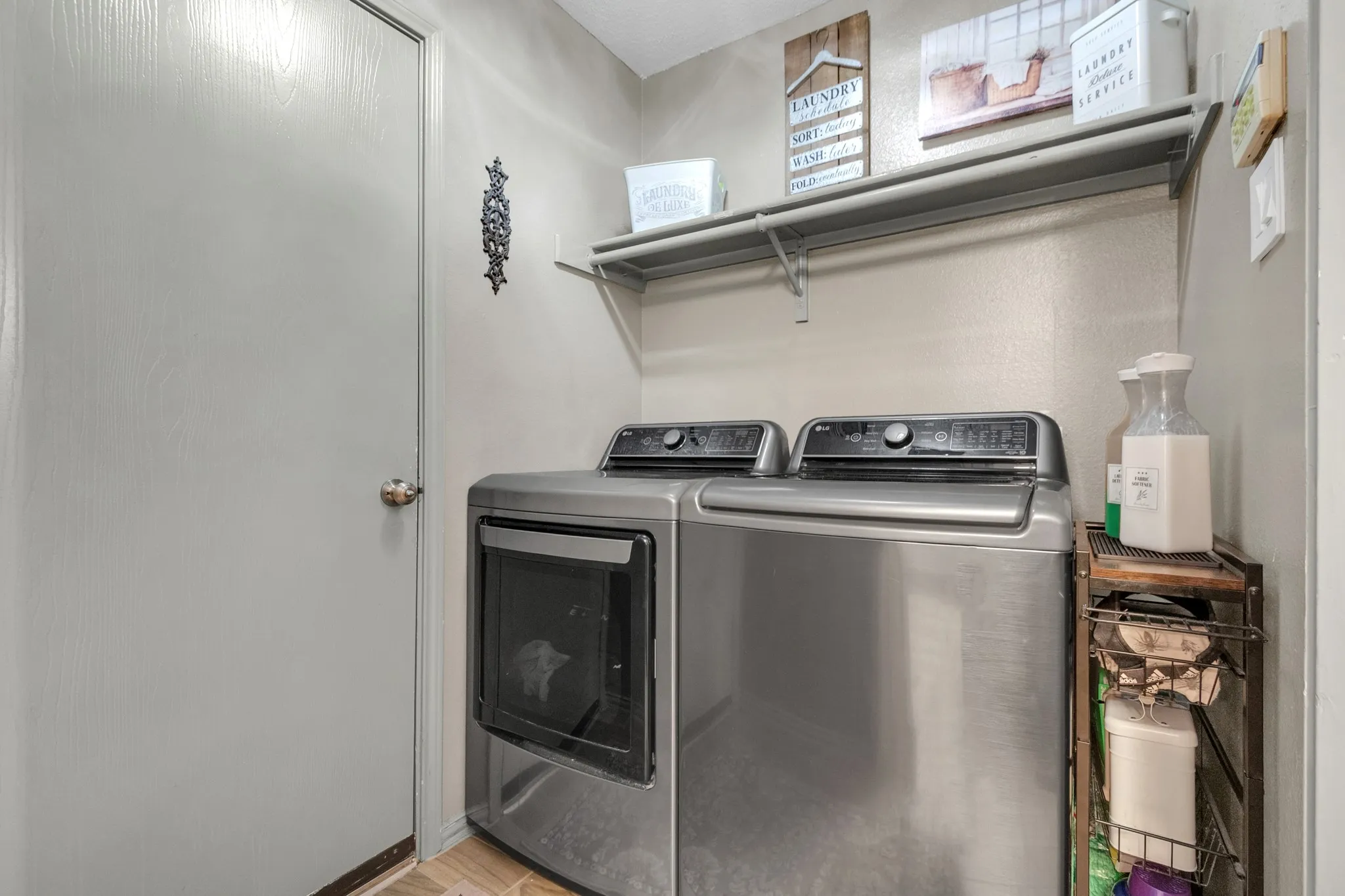 Single Family Residence For Sale in Collin County , 4407 Santa Fe Lane, Mc Kinney, Texas 75070, 3 Bedroom, 3 Bathroom, 2 Garage spaces, 2,017 Sqft, built in 1994, mls#21332052, Real Estate Agent in Mc Kinney, Homes For Sale in Collin county, Homes For Sale in Mc Kinney, Realtor in Mc Kinney Texas, Real Estate Brokerage Independent Realty Texas, Luminita Cordes Realtor