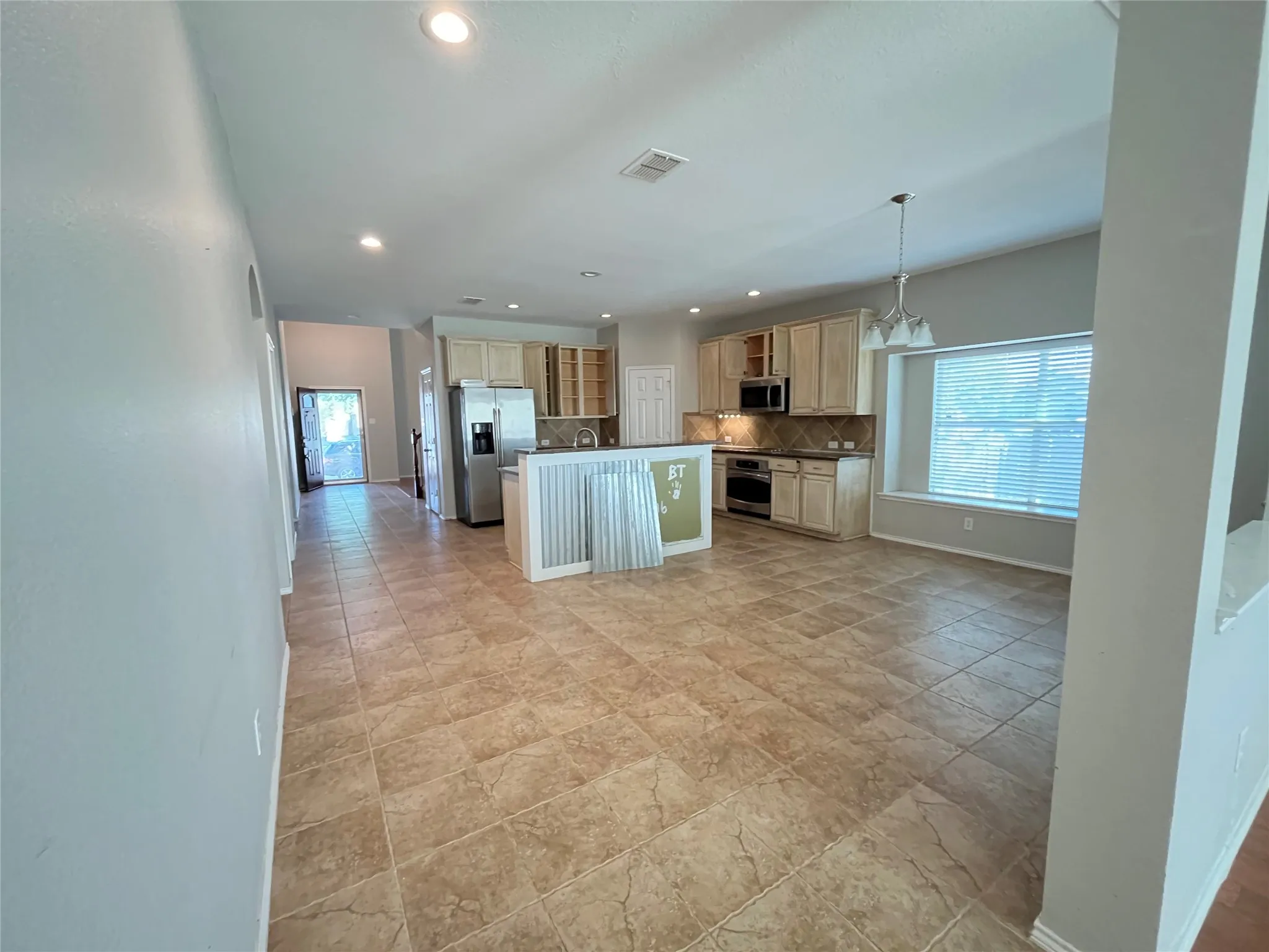 Single Family Residence For Sale in Kaufman County , 2011 New Braunfels, Forney, Texas 75126, 5 Bedroom, 4 Bathroom, 2 Garage spaces, 3,022 Sqft, built in 2008, mls#21332782, Real Estate Agent in Forney, Homes For Sale in Kaufman county, Homes For Sale in Forney, Realtor in Forney Texas, Real Estate Brokerage Independent Realty Texas, Luminita Cordes Realtor
