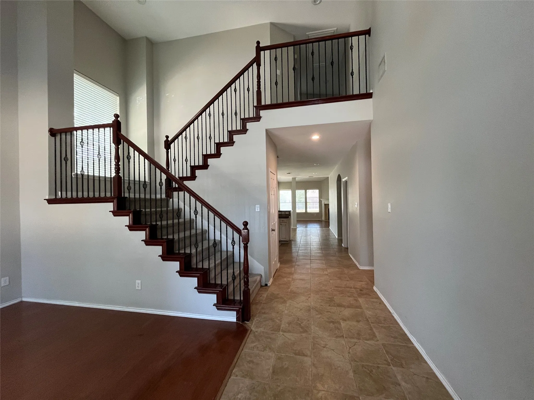 Single Family Residence For Sale in Kaufman County , 2011 New Braunfels, Forney, Texas 75126, 5 Bedroom, 4 Bathroom, 2 Garage spaces, 3,022 Sqft, built in 2008, mls#21332782, Real Estate Agent in Forney, Homes For Sale in Kaufman county, Homes For Sale in Forney, Realtor in Forney Texas, Real Estate Brokerage Independent Realty Texas, Luminita Cordes Realtor
