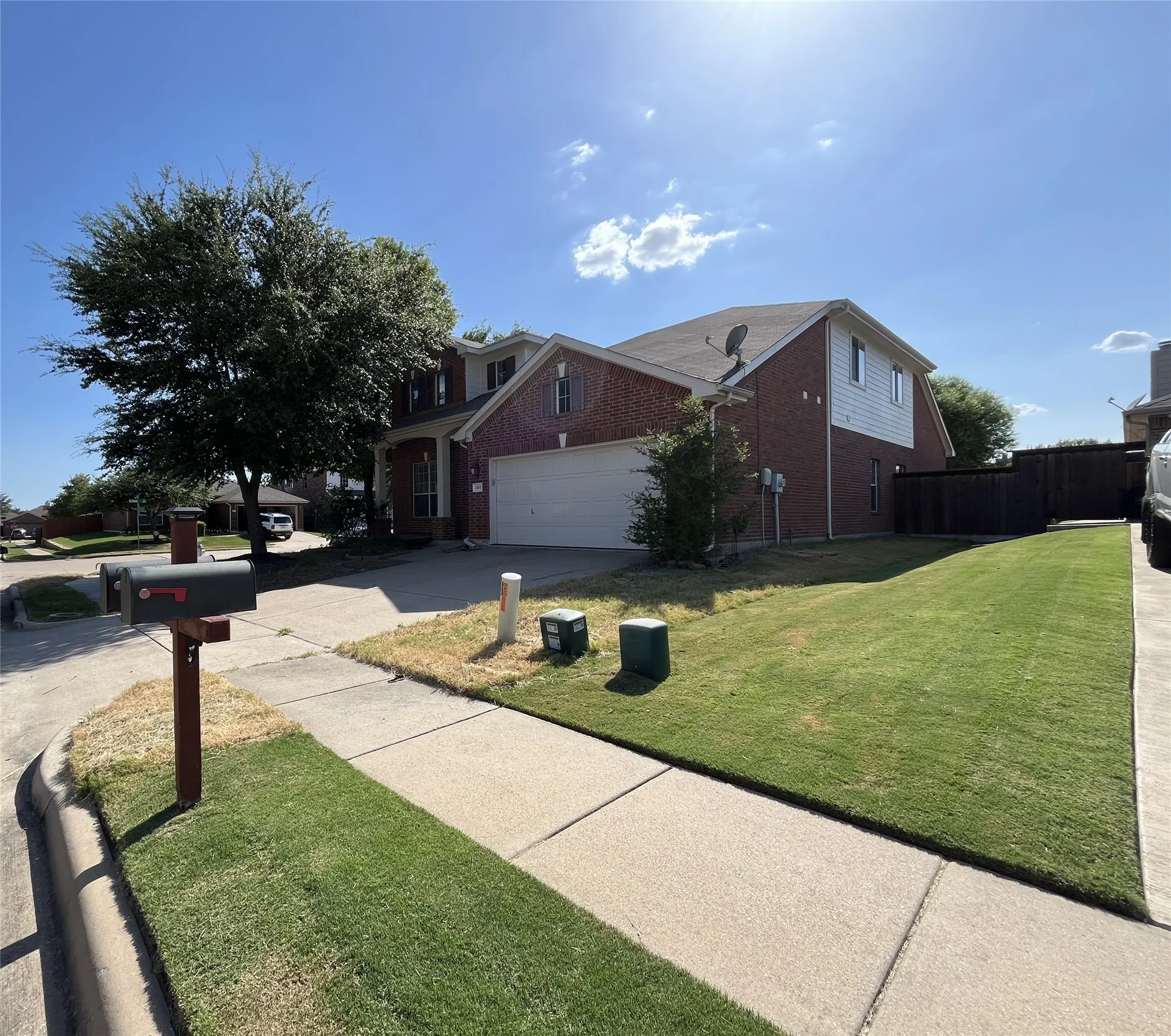 Single Family Residence For Sale in Kaufman County , 2011 New Braunfels, Forney, Texas 75126, 5 Bedroom, 4 Bathroom, 2 Garage spaces, 3,022 Sqft, built in 2008, mls#21332782, Real Estate Agent in Forney, Homes For Sale in Kaufman county, Homes For Sale in Forney, Realtor in Forney Texas, Real Estate Brokerage Independent Realty Texas, Luminita Cordes Realtor