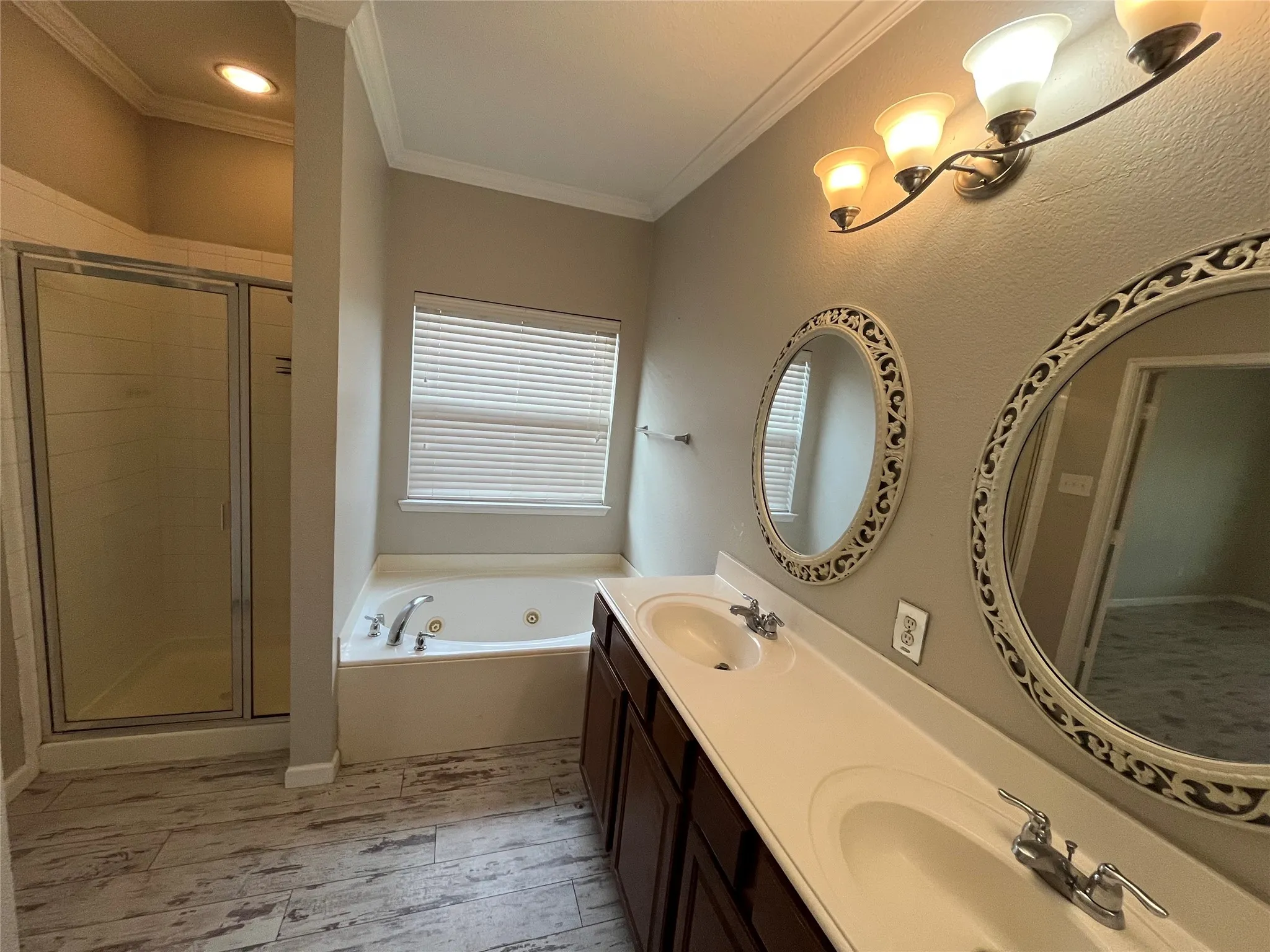 Single Family Residence For Sale in Kaufman County , 2011 New Braunfels, Forney, Texas 75126, 5 Bedroom, 4 Bathroom, 2 Garage spaces, 3,022 Sqft, built in 2008, mls#21332782, Real Estate Agent in Forney, Homes For Sale in Kaufman county, Homes For Sale in Forney, Realtor in Forney Texas, Real Estate Brokerage Independent Realty Texas, Luminita Cordes Realtor