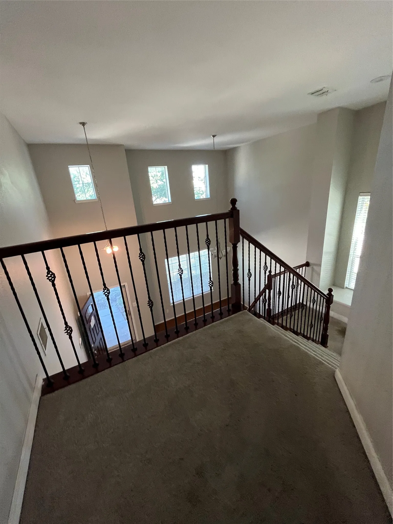 Single Family Residence For Sale in Kaufman County , 2011 New Braunfels, Forney, Texas 75126, 5 Bedroom, 4 Bathroom, 2 Garage spaces, 3,022 Sqft, built in 2008, mls#21332782, Real Estate Agent in Forney, Homes For Sale in Kaufman county, Homes For Sale in Forney, Realtor in Forney Texas, Real Estate Brokerage Independent Realty Texas, Luminita Cordes Realtor