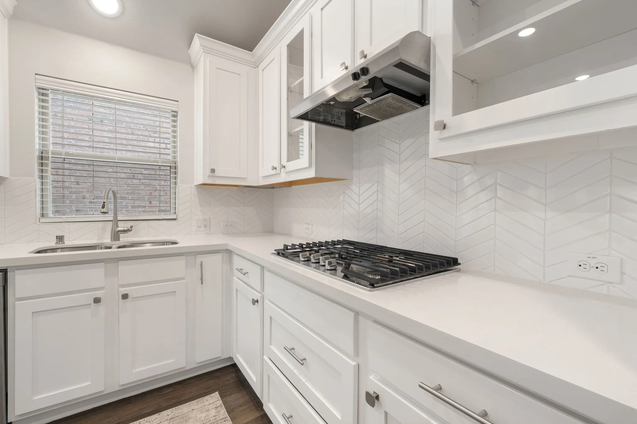 Single Family Residence For Sale in Kaufman County , 3124 Chinese Fir Drive, Heath, Texas 75126, 3 Bedroom, 2 Bathroom, 2 Garage spaces, 2,020 Sqft, built in 2019, mls#21332805, Real Estate Agent in Heath, Homes For Sale in Kaufman county, Homes For Sale in Heath, Realtor in Heath Texas, Real Estate Brokerage Independent Realty Texas, Luminita Cordes Realtor