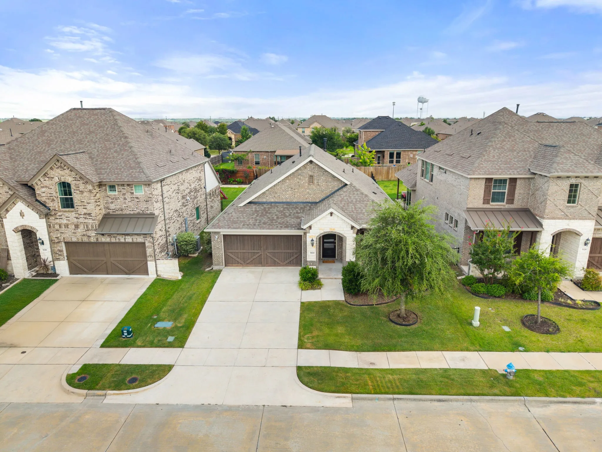 Single Family Residence For Sale in Kaufman County , 3124 Chinese Fir Drive, Heath, Texas 75126, 3 Bedroom, 2 Bathroom, 2 Garage spaces, 2,020 Sqft, built in 2019, mls#21332805, Real Estate Agent in Heath, Homes For Sale in Kaufman county, Homes For Sale in Heath, Realtor in Heath Texas, Real Estate Brokerage Independent Realty Texas, Luminita Cordes Realtor