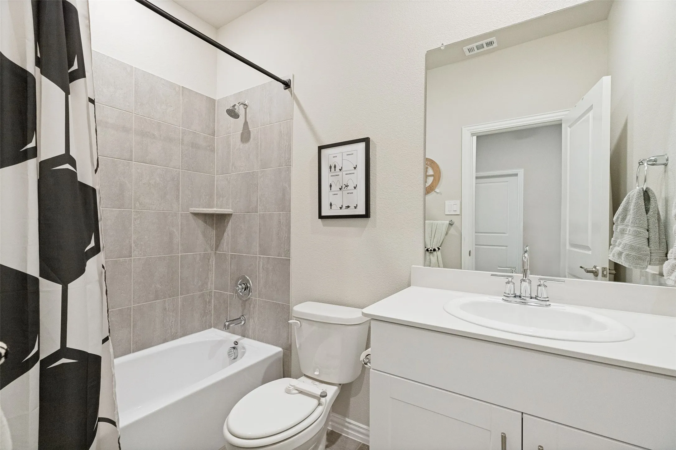 Single Family Residence For Sale in Collin County , 3812 Copperwood Drive, Princeton, Texas 75071, 4 Bedroom, 3 Bathroom, 3 Garage spaces, 2,510 Sqft, built in 2023, mls#21331444, Real Estate Agent in Princeton, Homes For Sale in Collin county, Homes For Sale in Princeton, Realtor in Princeton Texas, Real Estate Brokerage Independent Realty Texas, Luminita Cordes Realtor