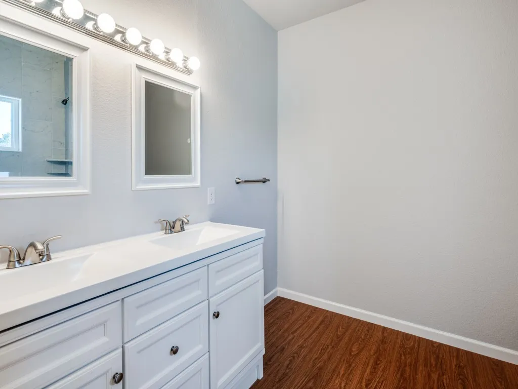 Townhouse For Rent in Tarrant County , 751 Pipeline Court A2, Hurst, Texas 76053, 4 Bedroom, 4 Bathroom, 1 Garage spaces, 1,709 Sqft, built in 2021, mls#21306256, Real Estate Agent in Hurst, Homes For Rent in Tarrant county, Homes For Rent in Hurst, Realtor in Hurst Texas, Real Estate Brokerage Independent Realty Texas, Luminita Cordes Realtor