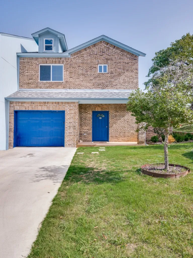 Townhouse For Rent in Tarrant County , 751 Pipeline Court A2, Hurst, Texas 76053, 4 Bedroom, 4 Bathroom, 1 Garage spaces, 1,709 Sqft, built in 2021, mls#21306256, Real Estate Agent in Hurst, Homes For Rent in Tarrant county, Homes For Rent in Hurst, Realtor in Hurst Texas, Real Estate Brokerage Independent Realty Texas, Luminita Cordes Realtor
