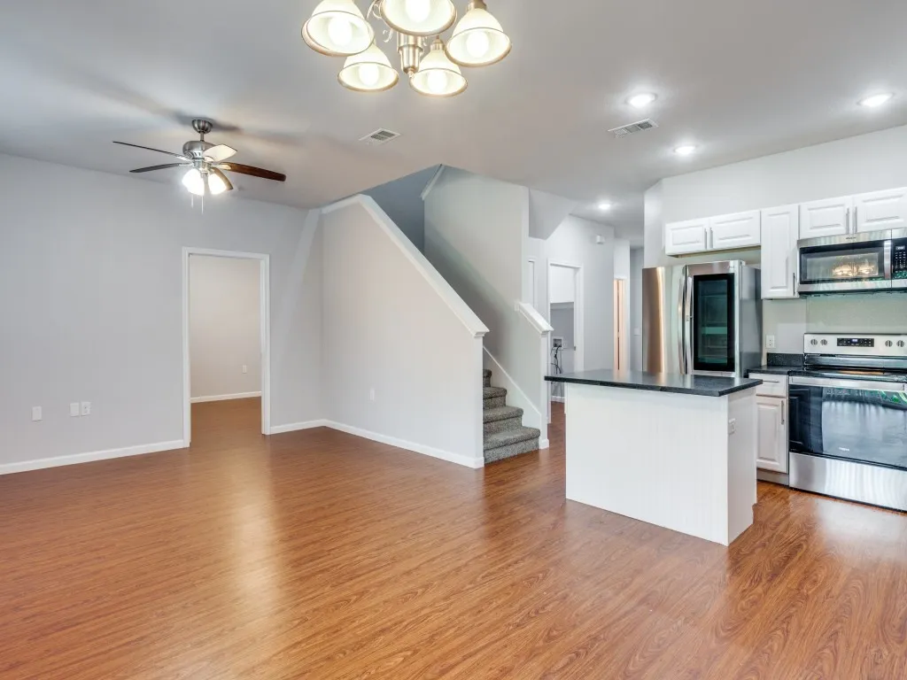 Townhouse For Rent in Tarrant County , 751 Pipeline Court A2, Hurst, Texas 76053, 4 Bedroom, 4 Bathroom, 1 Garage spaces, 1,709 Sqft, built in 2021, mls#21306256, Real Estate Agent in Hurst, Homes For Rent in Tarrant county, Homes For Rent in Hurst, Realtor in Hurst Texas, Real Estate Brokerage Independent Realty Texas, Luminita Cordes Realtor