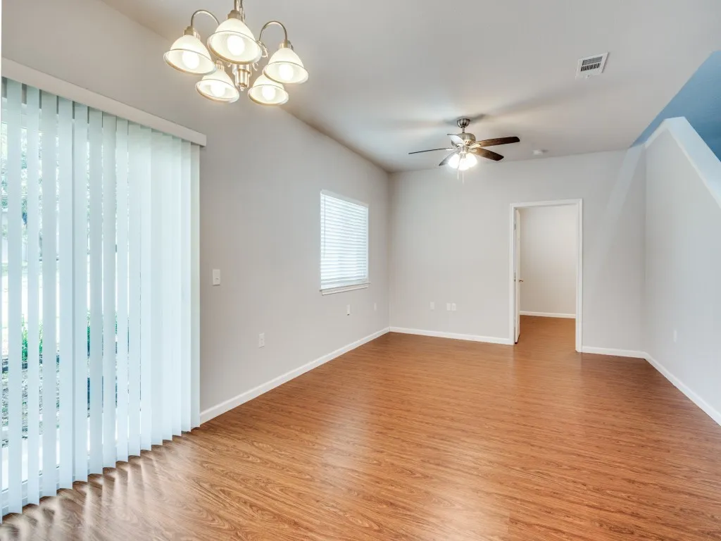 Townhouse For Rent in Tarrant County , 751 Pipeline Court A2, Hurst, Texas 76053, 4 Bedroom, 4 Bathroom, 1 Garage spaces, 1,709 Sqft, built in 2021, mls#21306256, Real Estate Agent in Hurst, Homes For Rent in Tarrant county, Homes For Rent in Hurst, Realtor in Hurst Texas, Real Estate Brokerage Independent Realty Texas, Luminita Cordes Realtor
